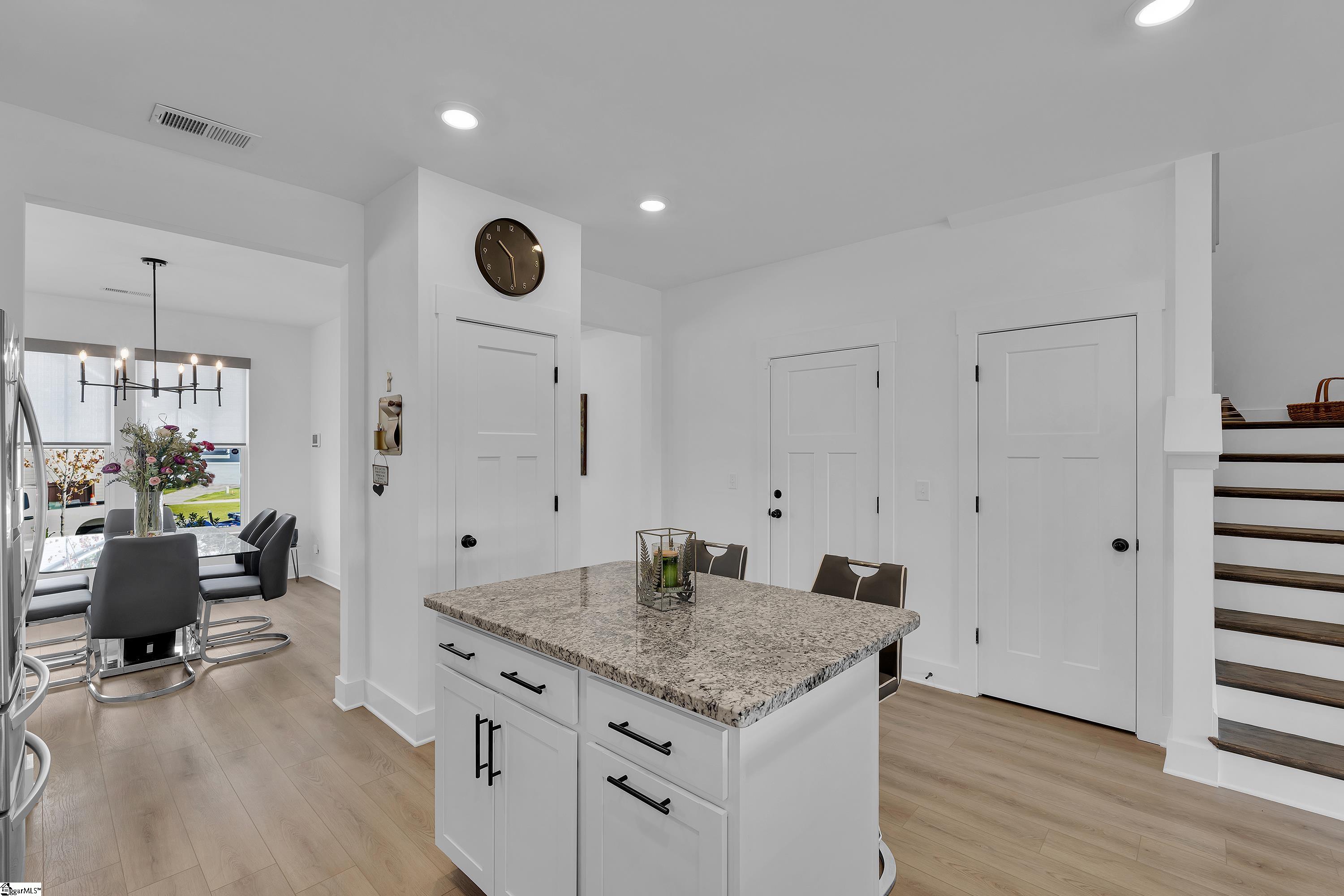 916 Diane Lane Property Photo 11