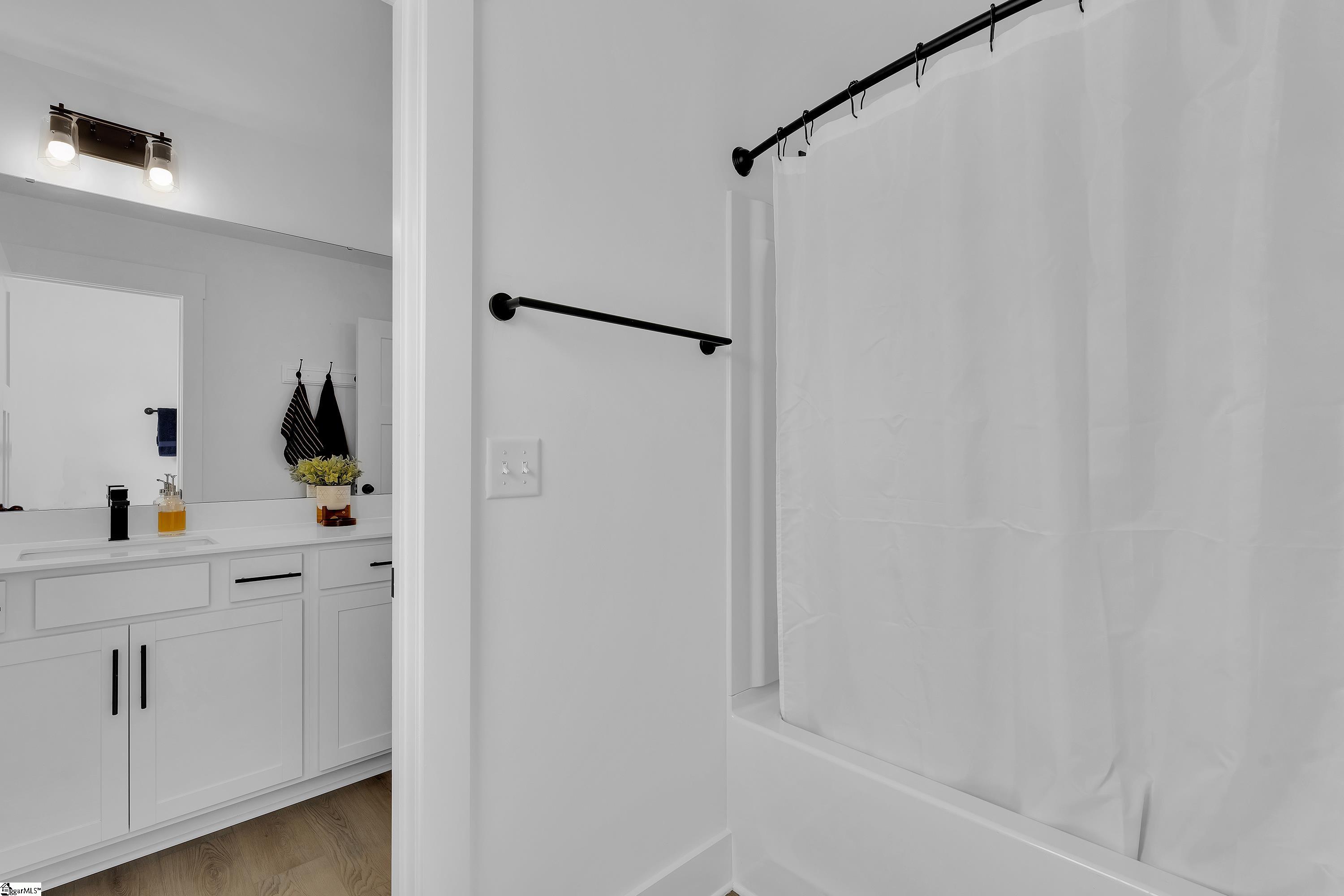 916 Diane Lane Property Photo 22