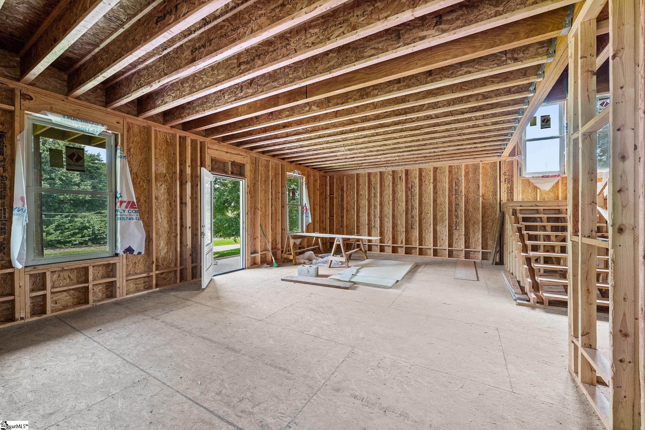 128 S Howard Avenue Property Photo 8