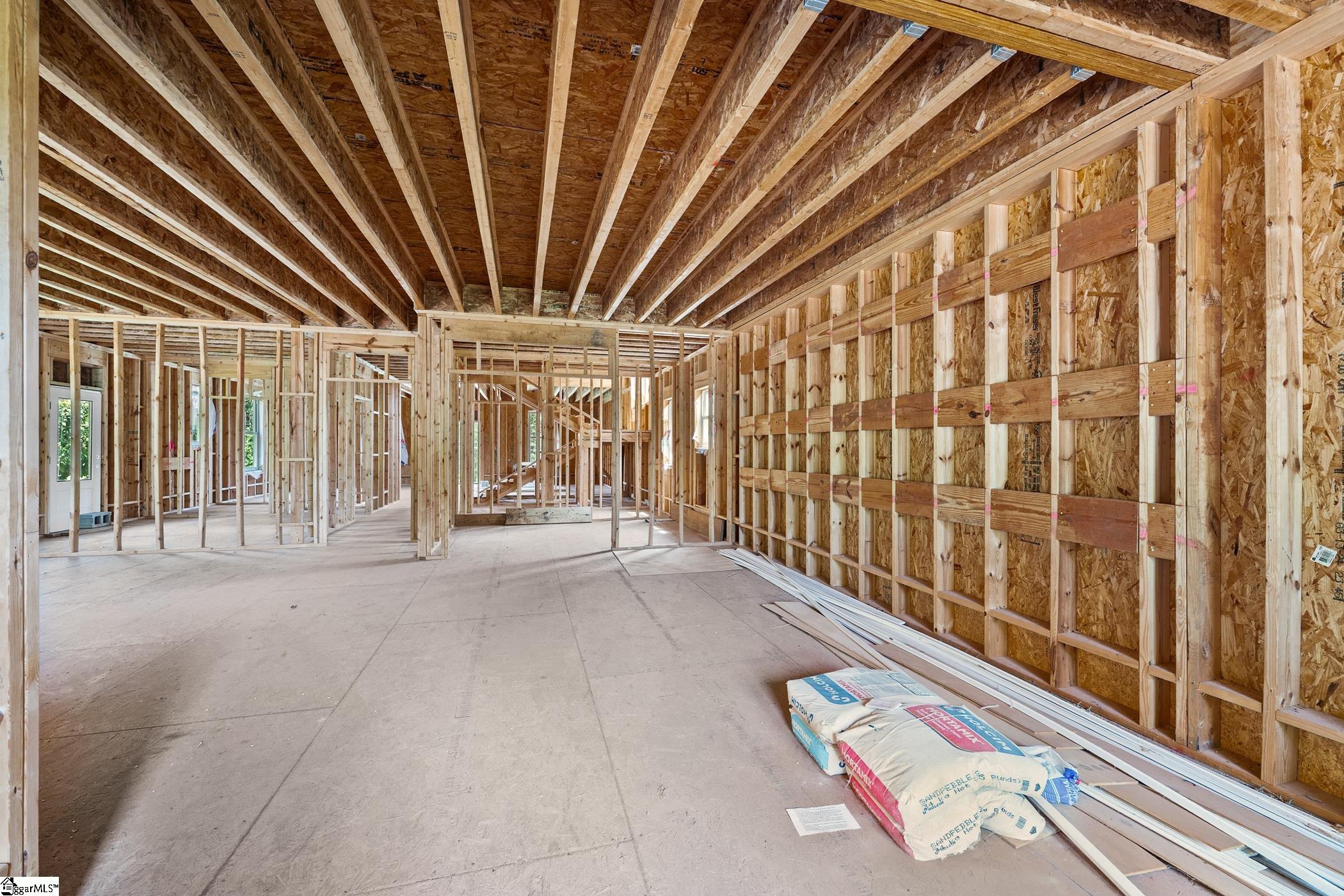 128 S Howard Avenue Property Photo 10