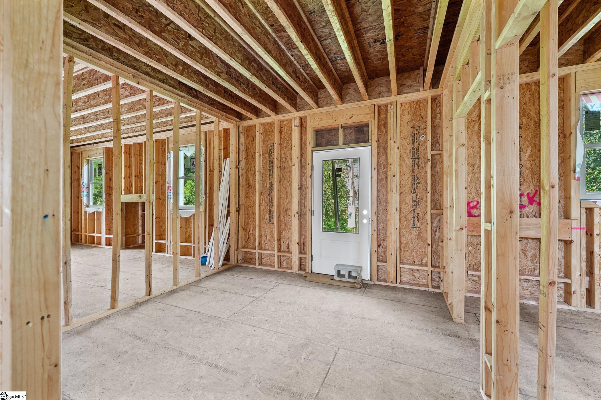 128 S Howard Avenue Property Photo 25