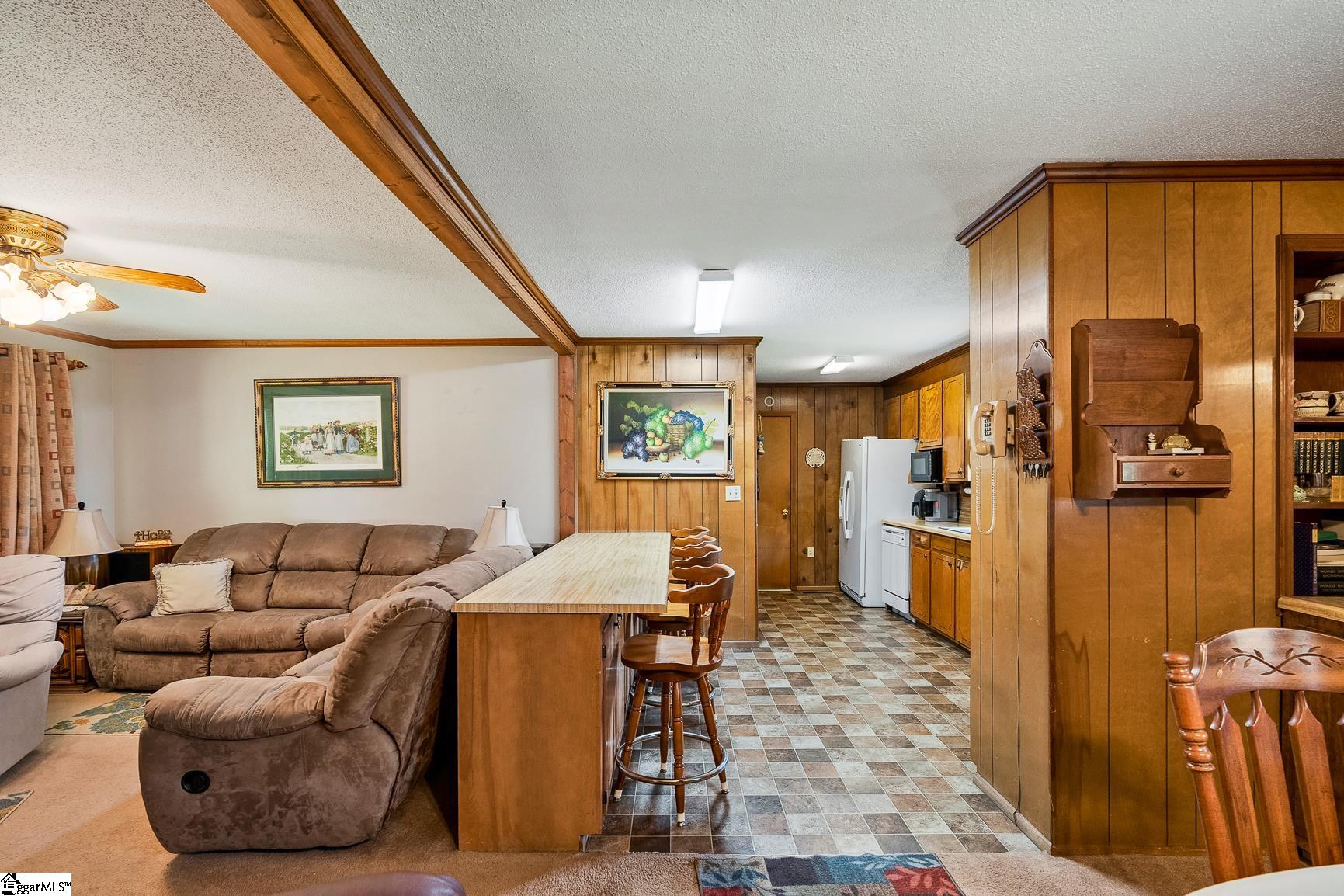 312 Edwards Drive Property Photo 6
