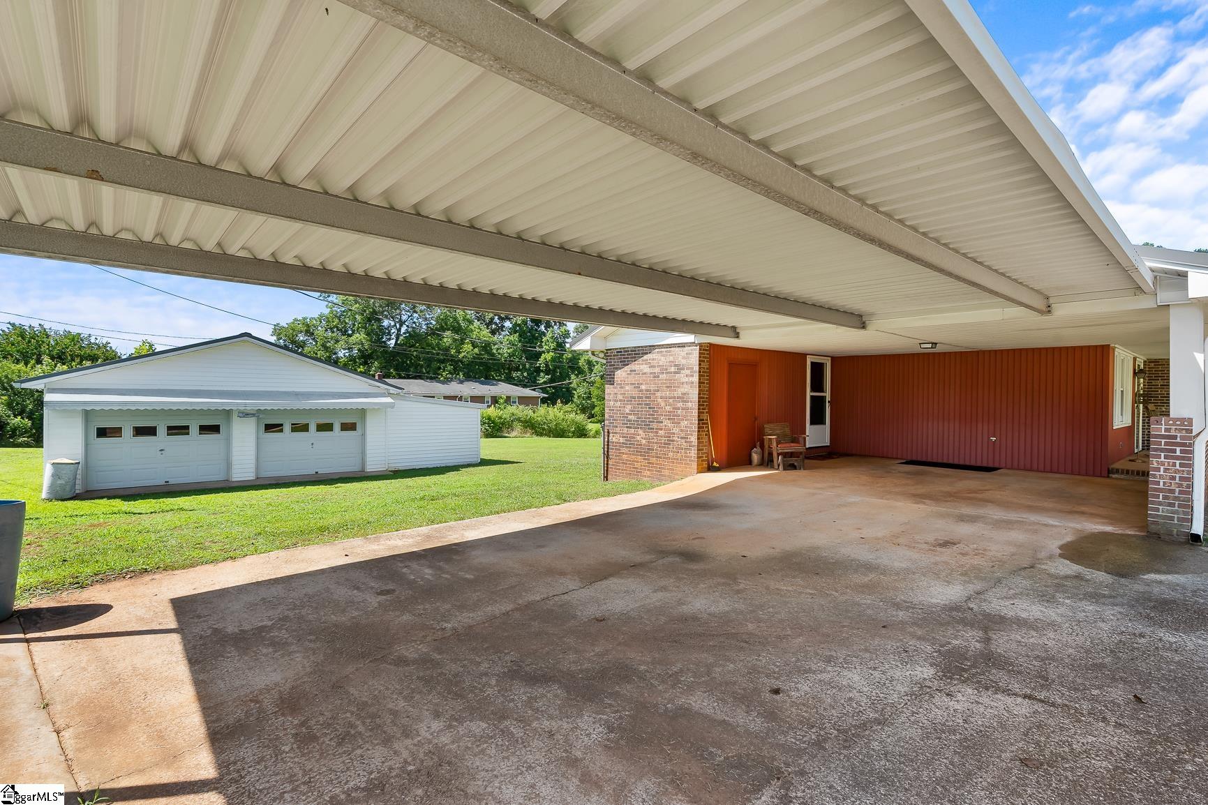 312 Edwards Drive Property Photo 26