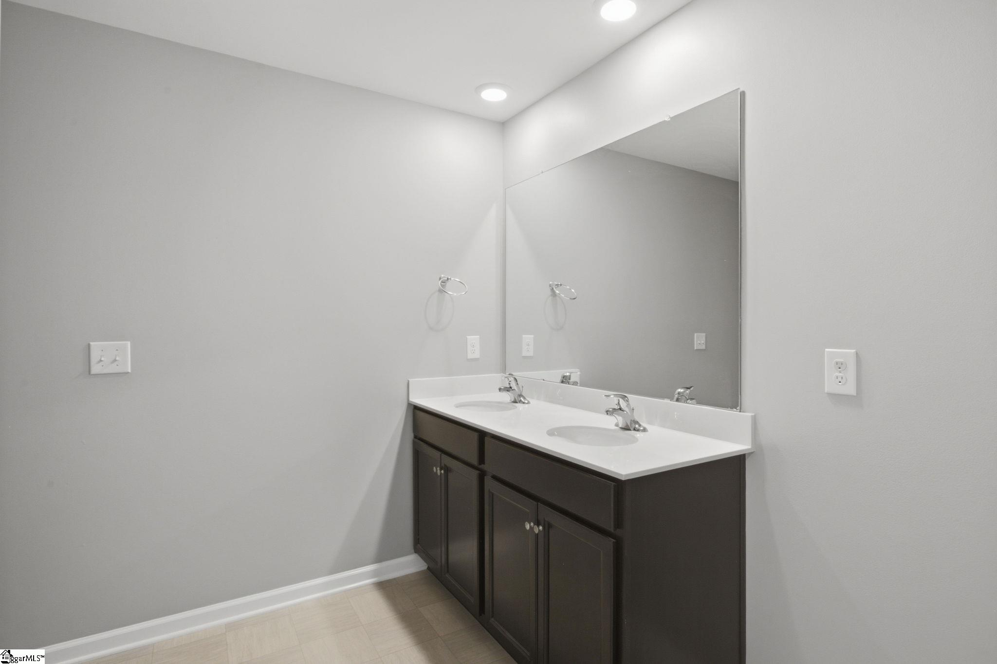 217 Southridge Court Property Photo 17