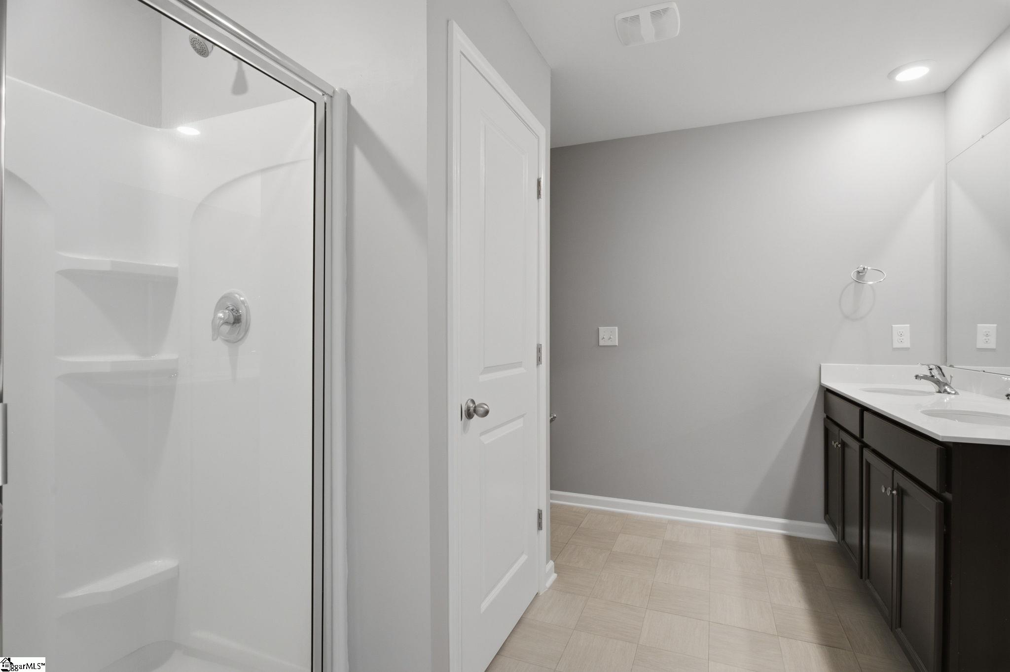 217 Southridge Court Property Photo 18