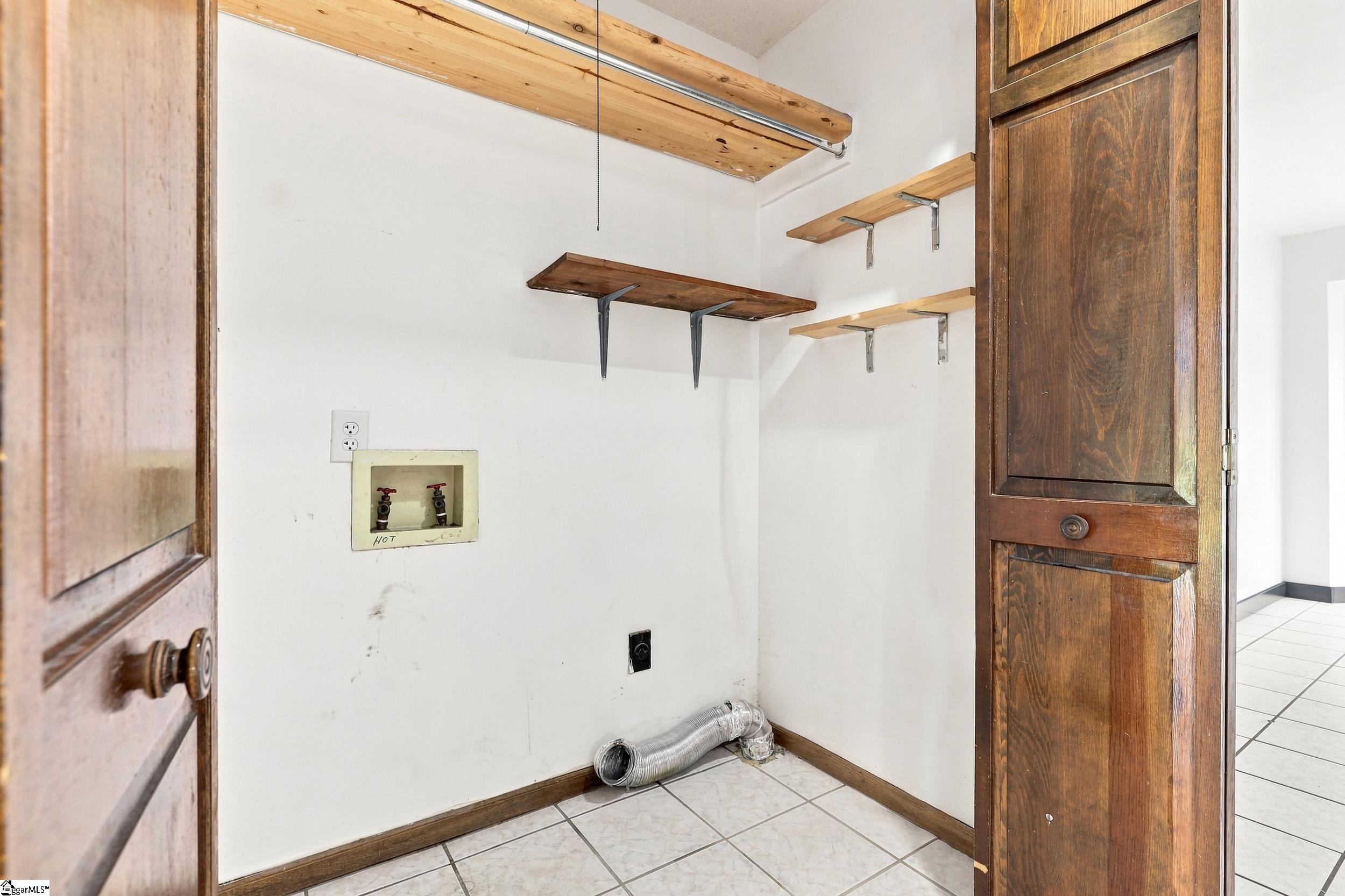 105 Jamestown Trail Property Photo 33