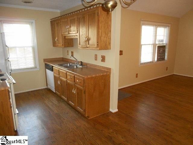 1602140 Property Photo 3