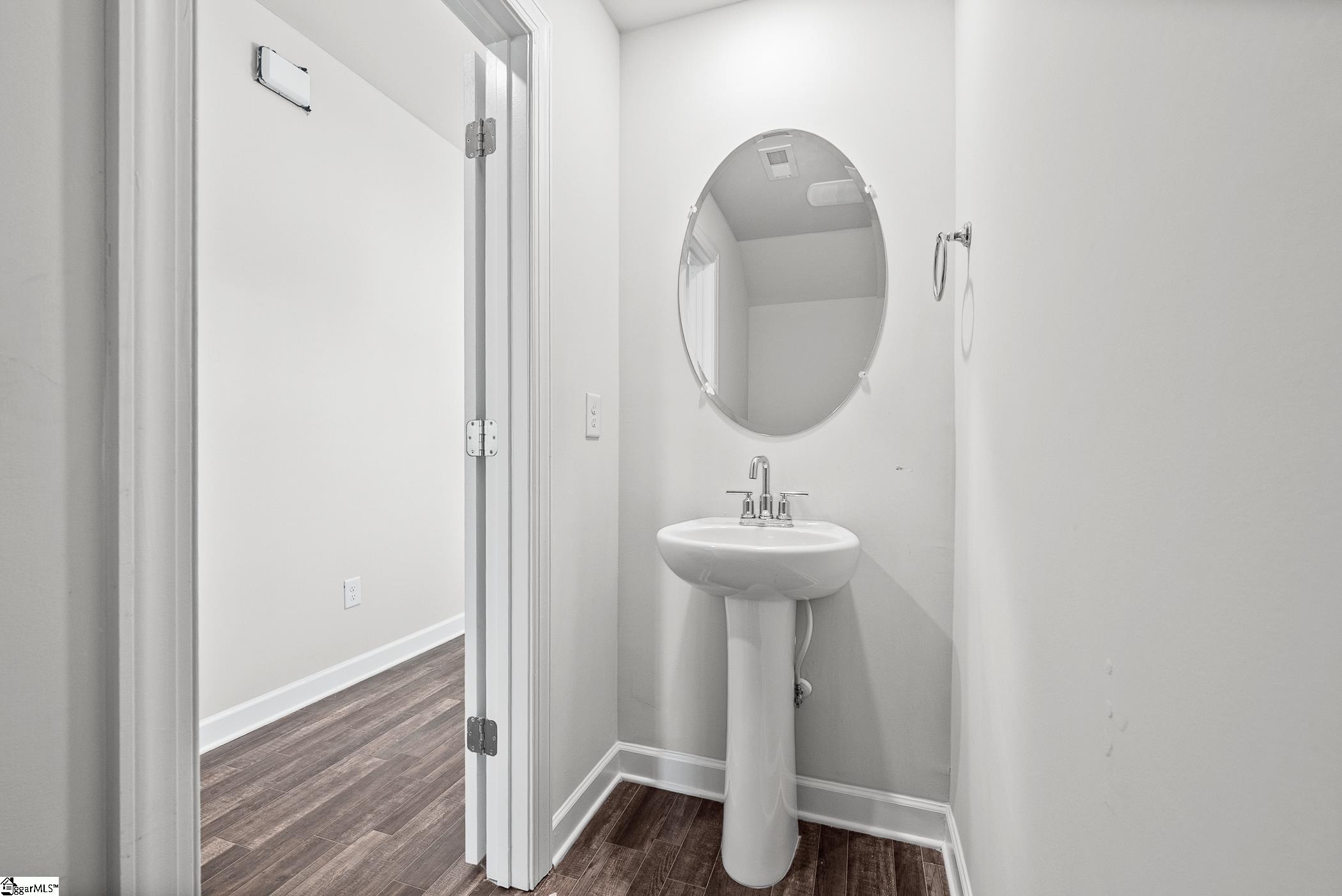 206 Telford Drive Property Photo 8