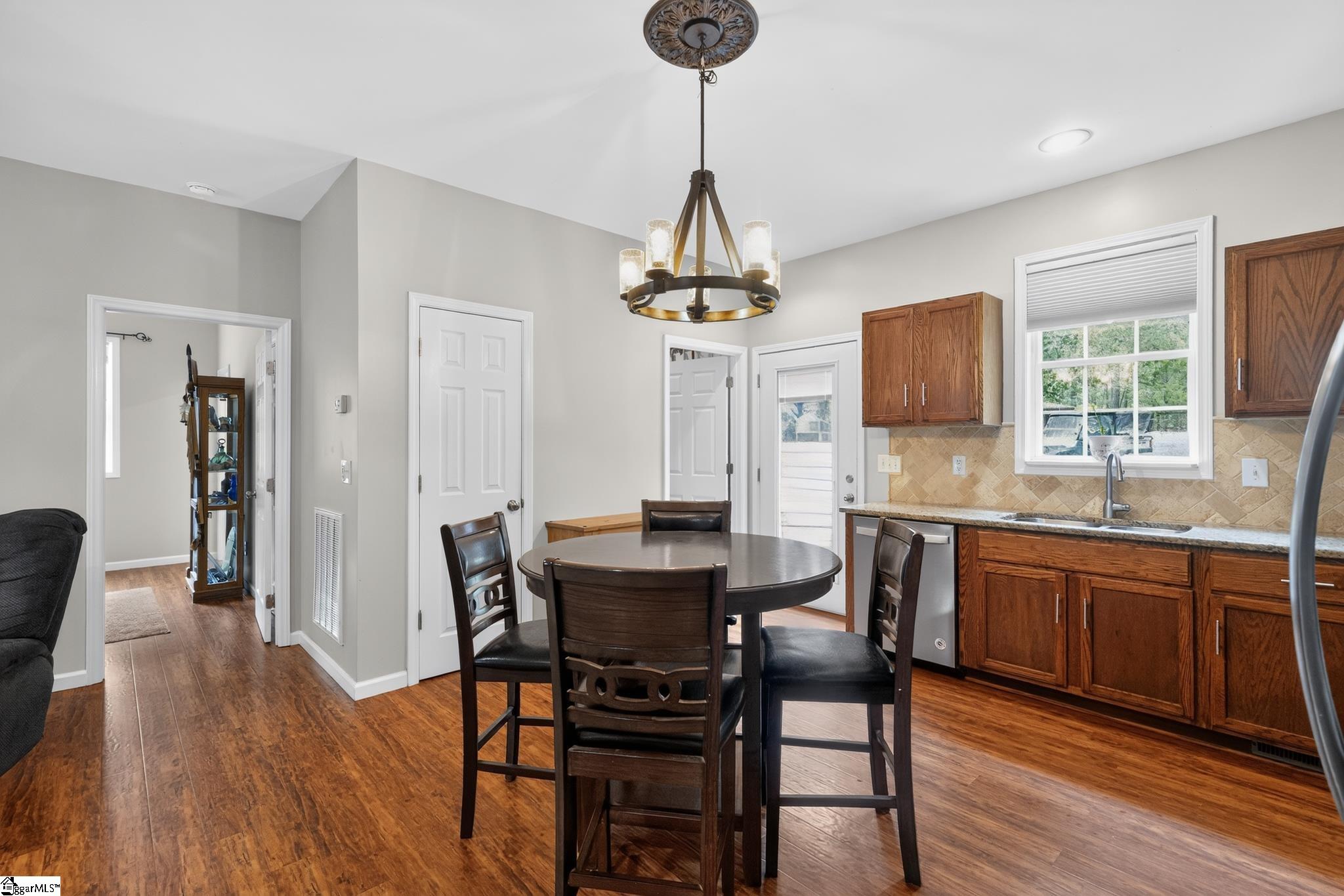 1602 Georgia Road Property Photo 5