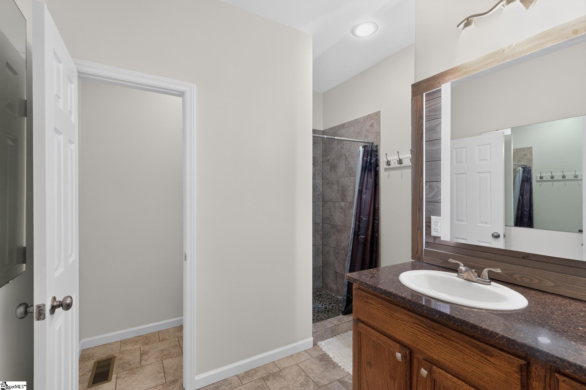 1602 Georgia Road Property Photo 9