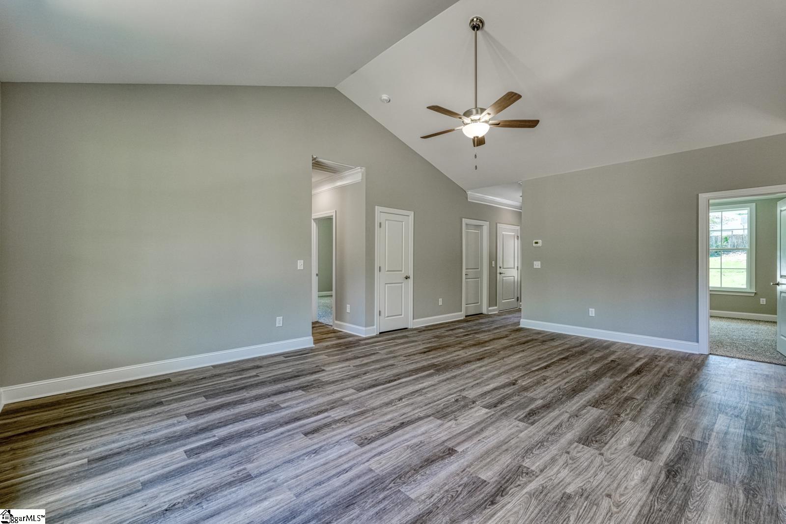 1602151 Property Photo 6