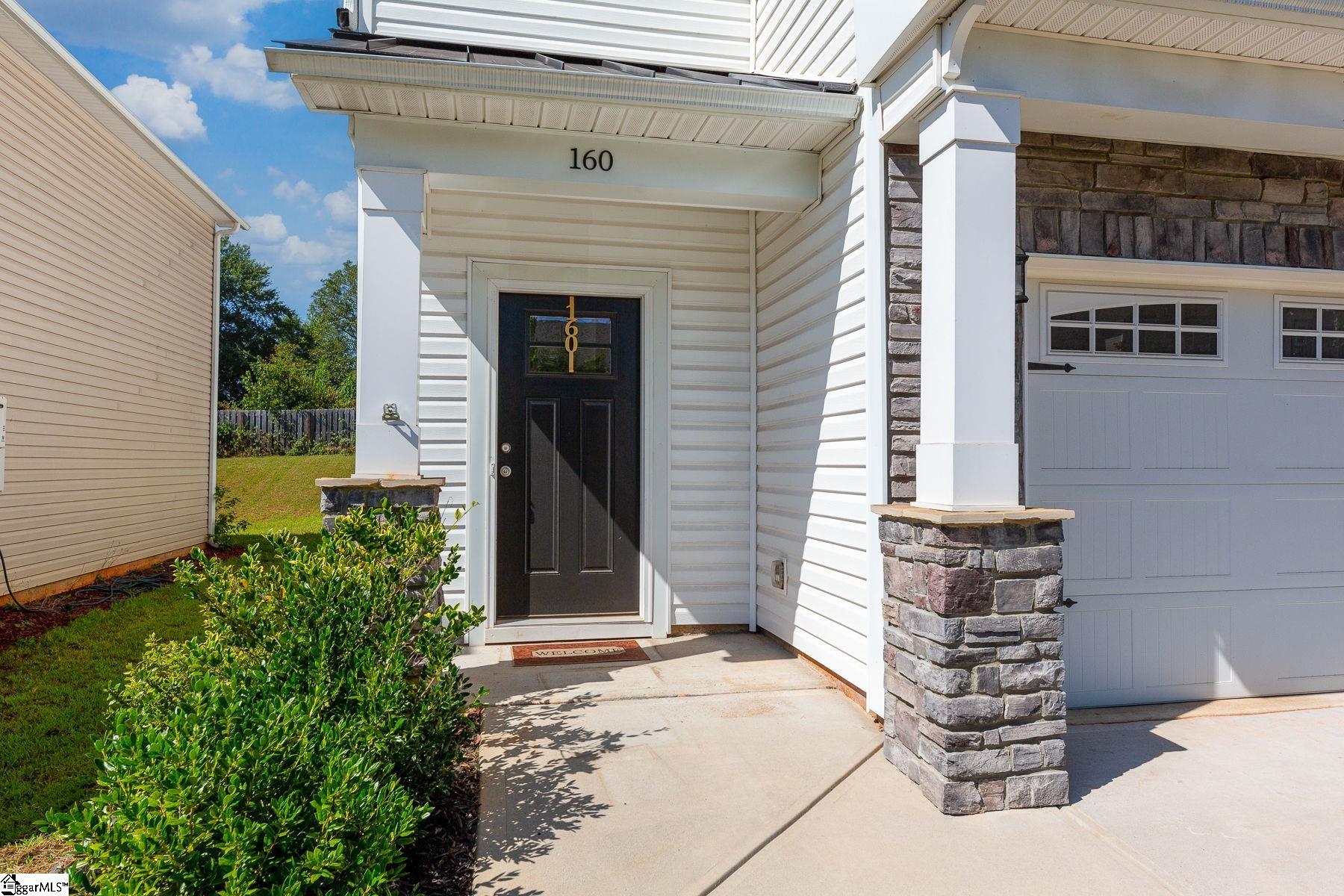 160 Highland Park Court Property Photo 2