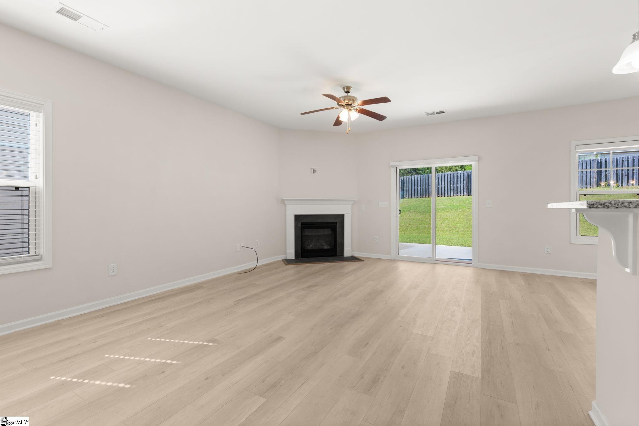 160 Highland Park Court Property Photo 6