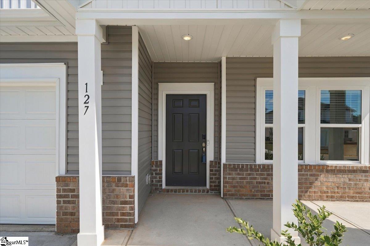 127 Gibbon Way Property Photo 3