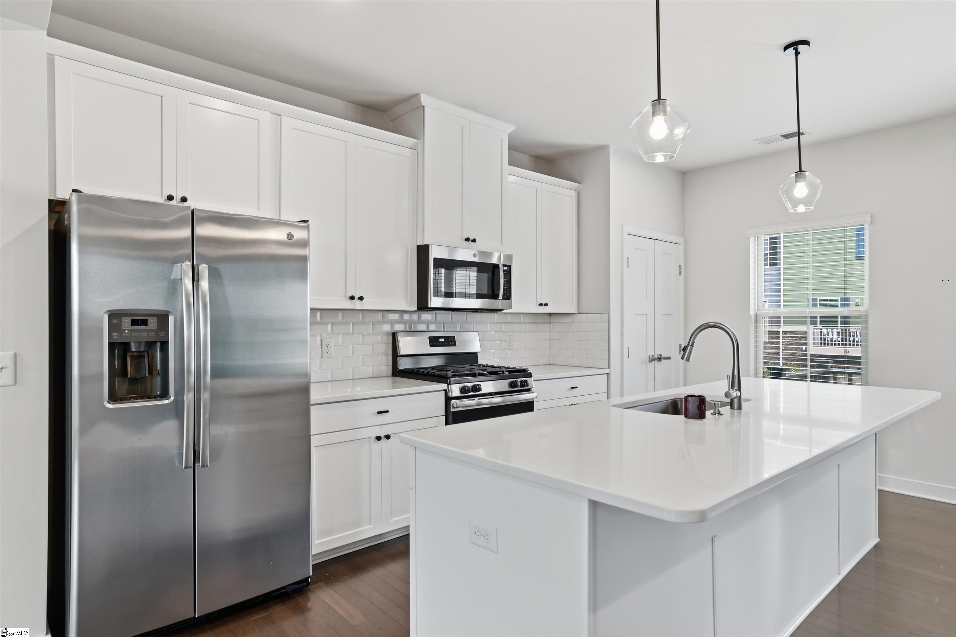 33 Itasca Drive Property Photo 10