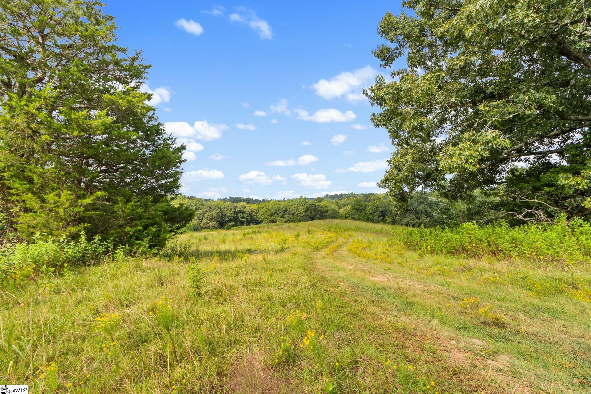 1496 Dixon Road Property Photo 8