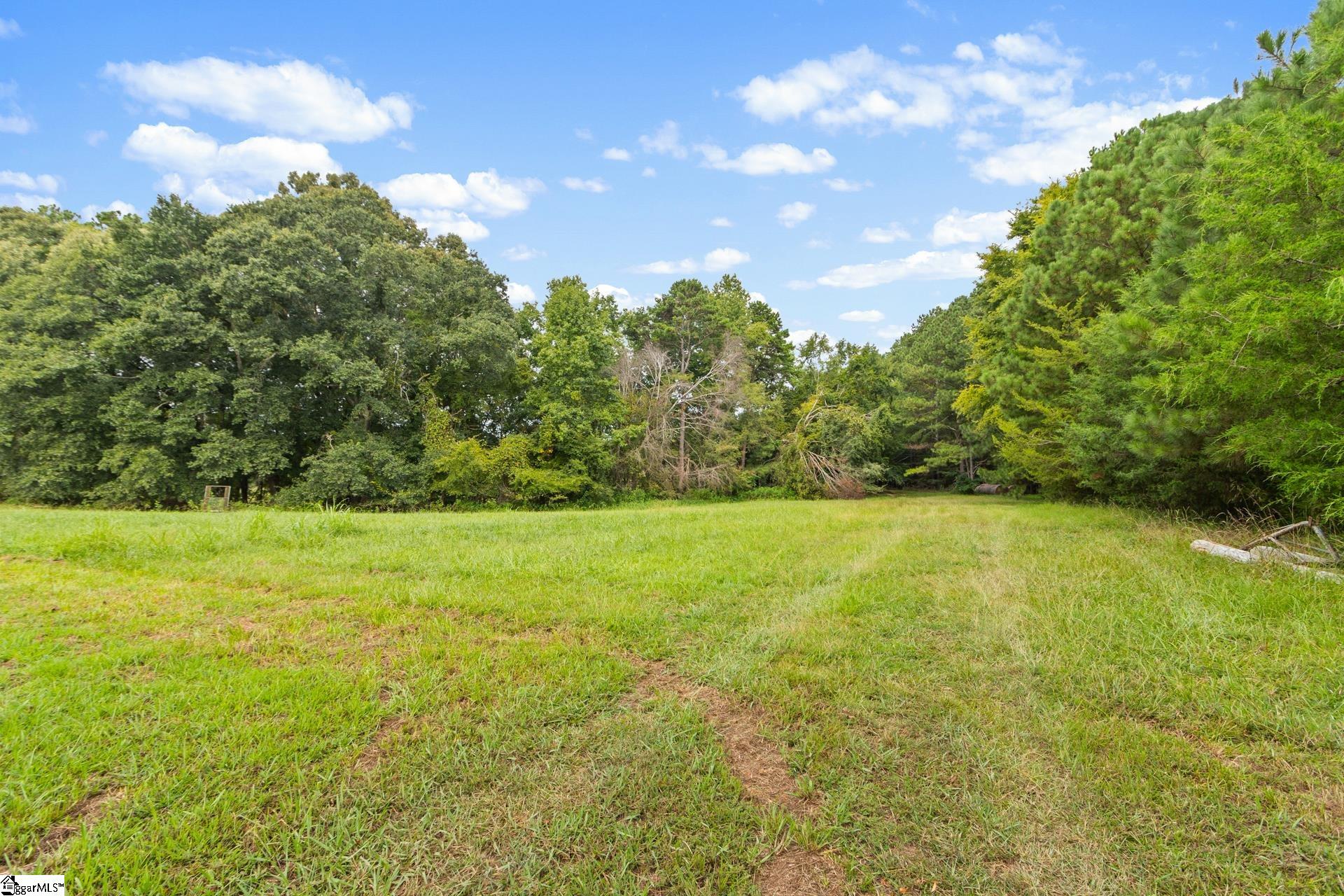 1496 Dixon Road Property Photo 11