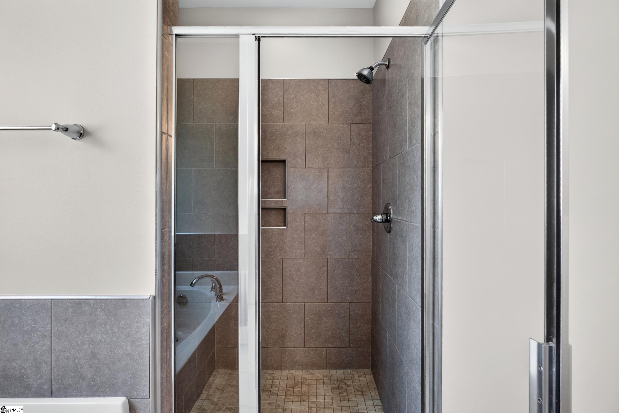 624 Munchberry Way Property Photo 32
