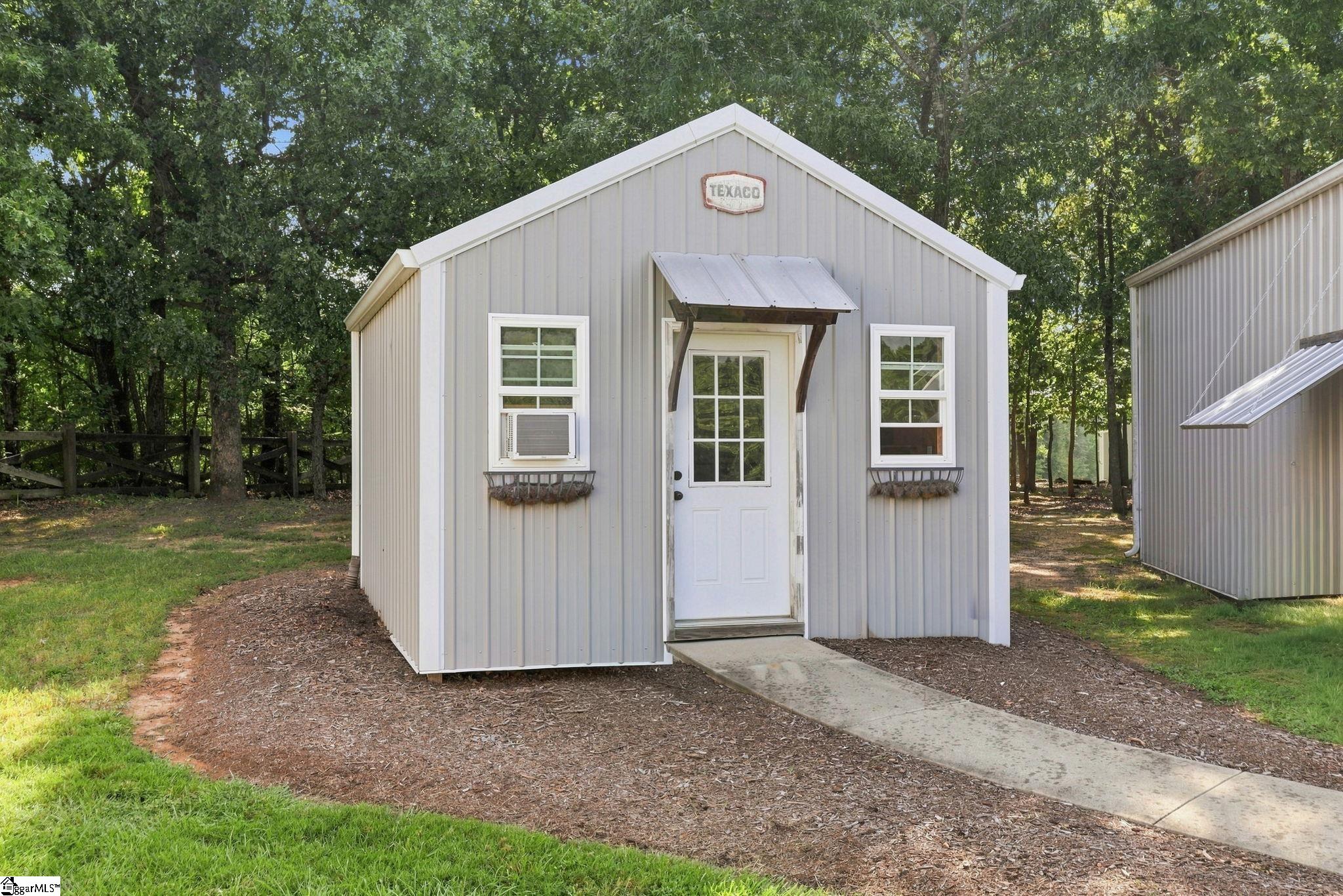 205 Clement Road Property Photo 16