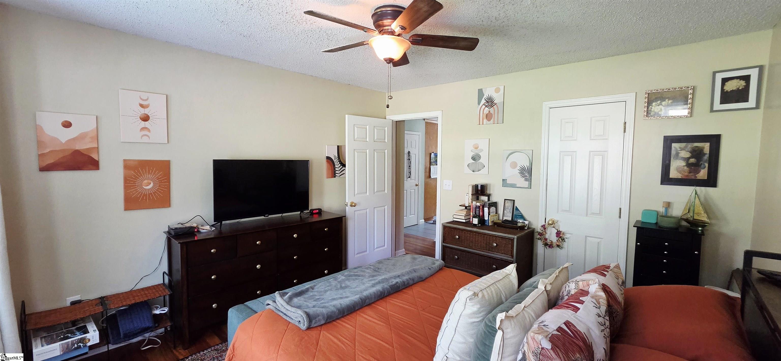 658 Maple Drive Property Photo 5