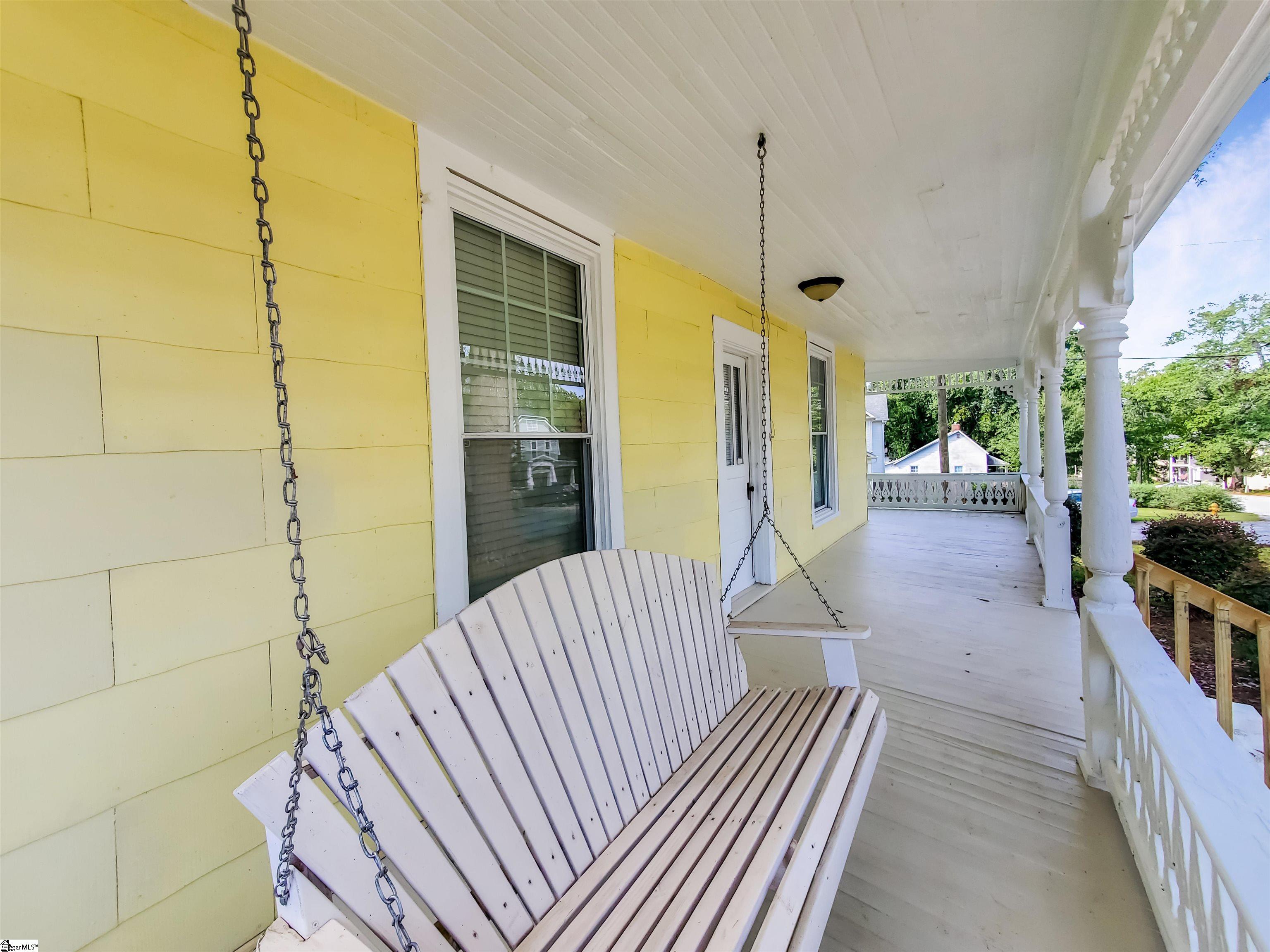 1602185 Property Photo 4