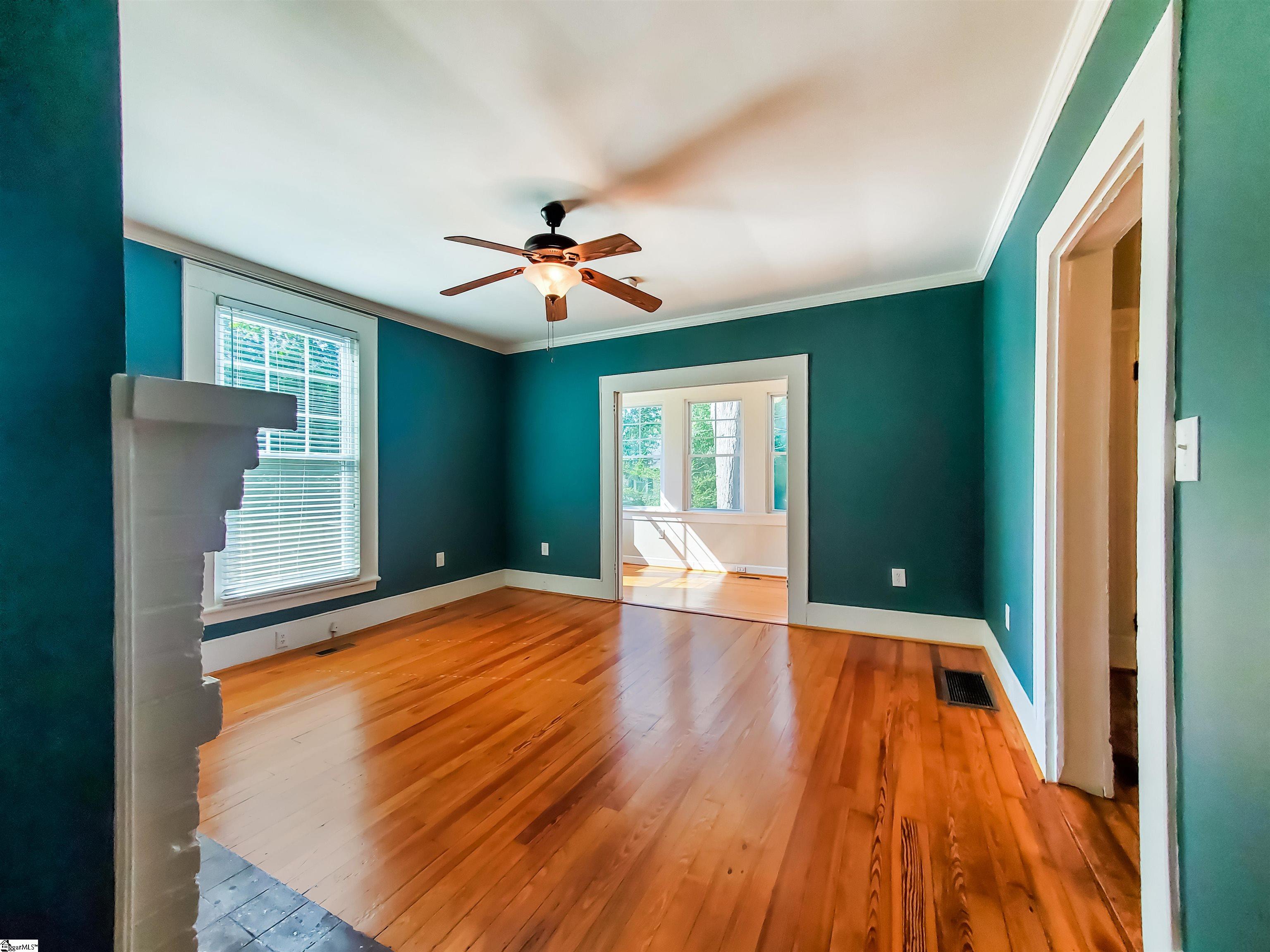 1602185 Property Photo 7