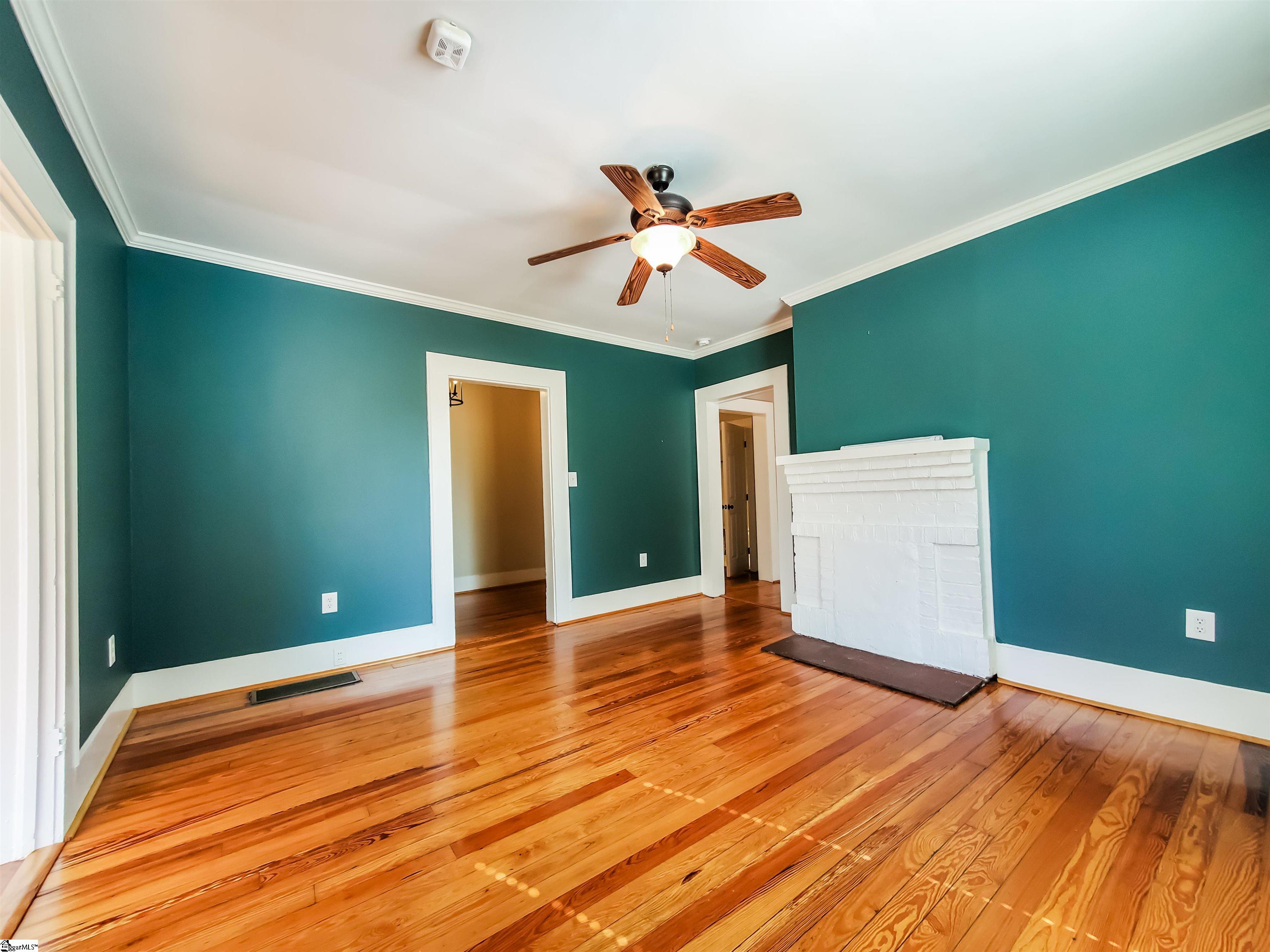 1602185 Property Photo 8