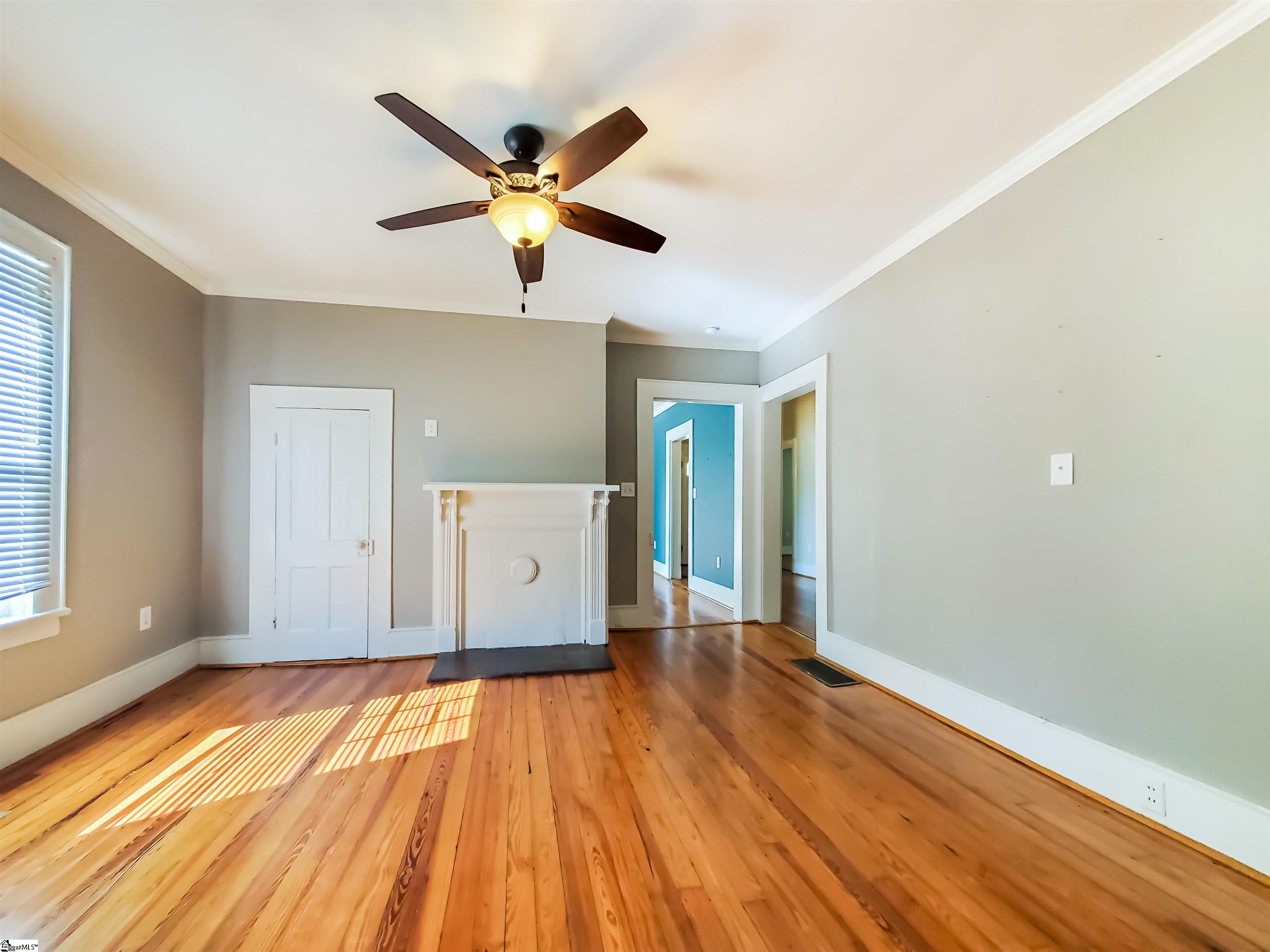 1602185 Property Photo 11