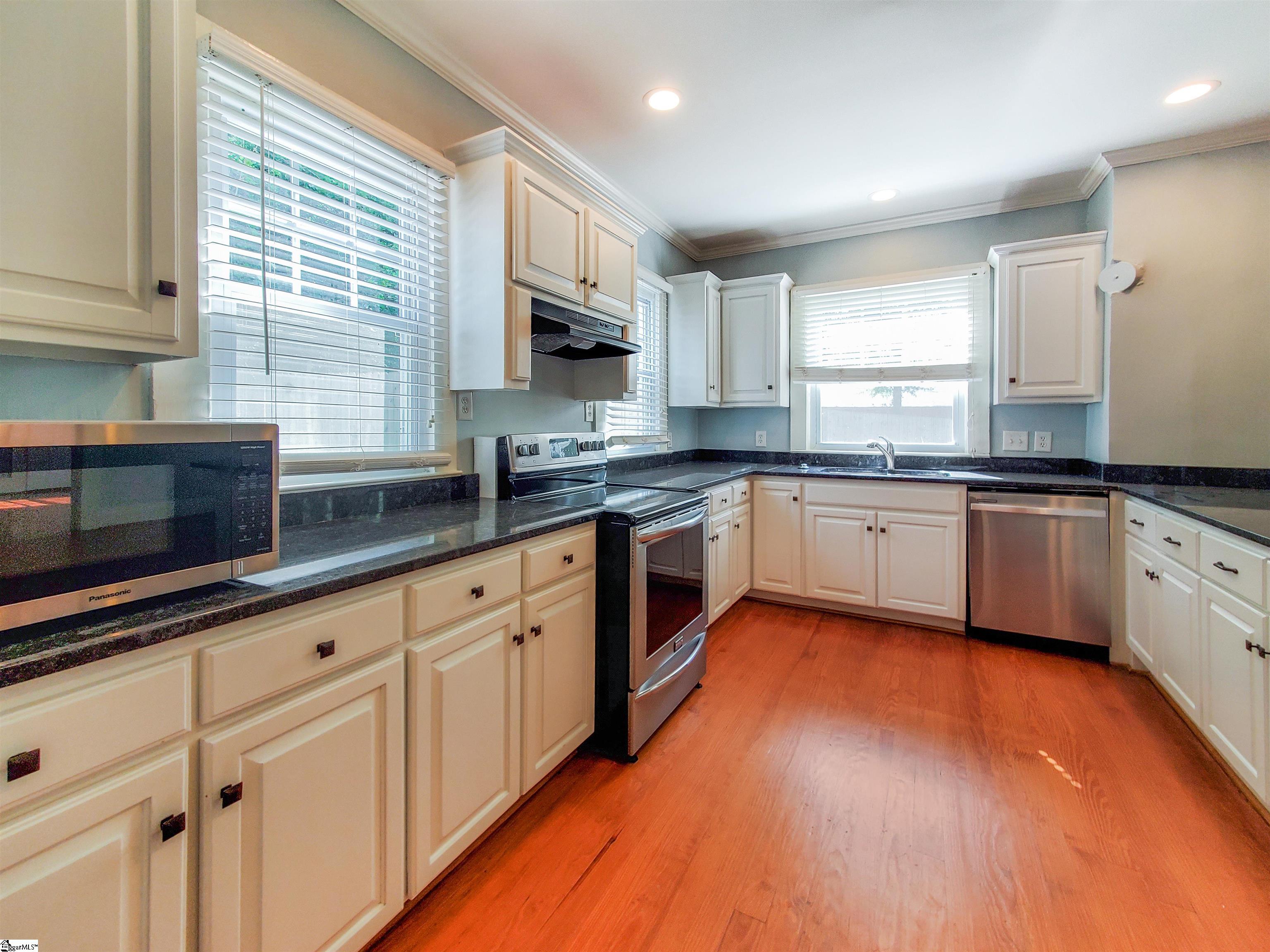 1602185 Property Photo 16