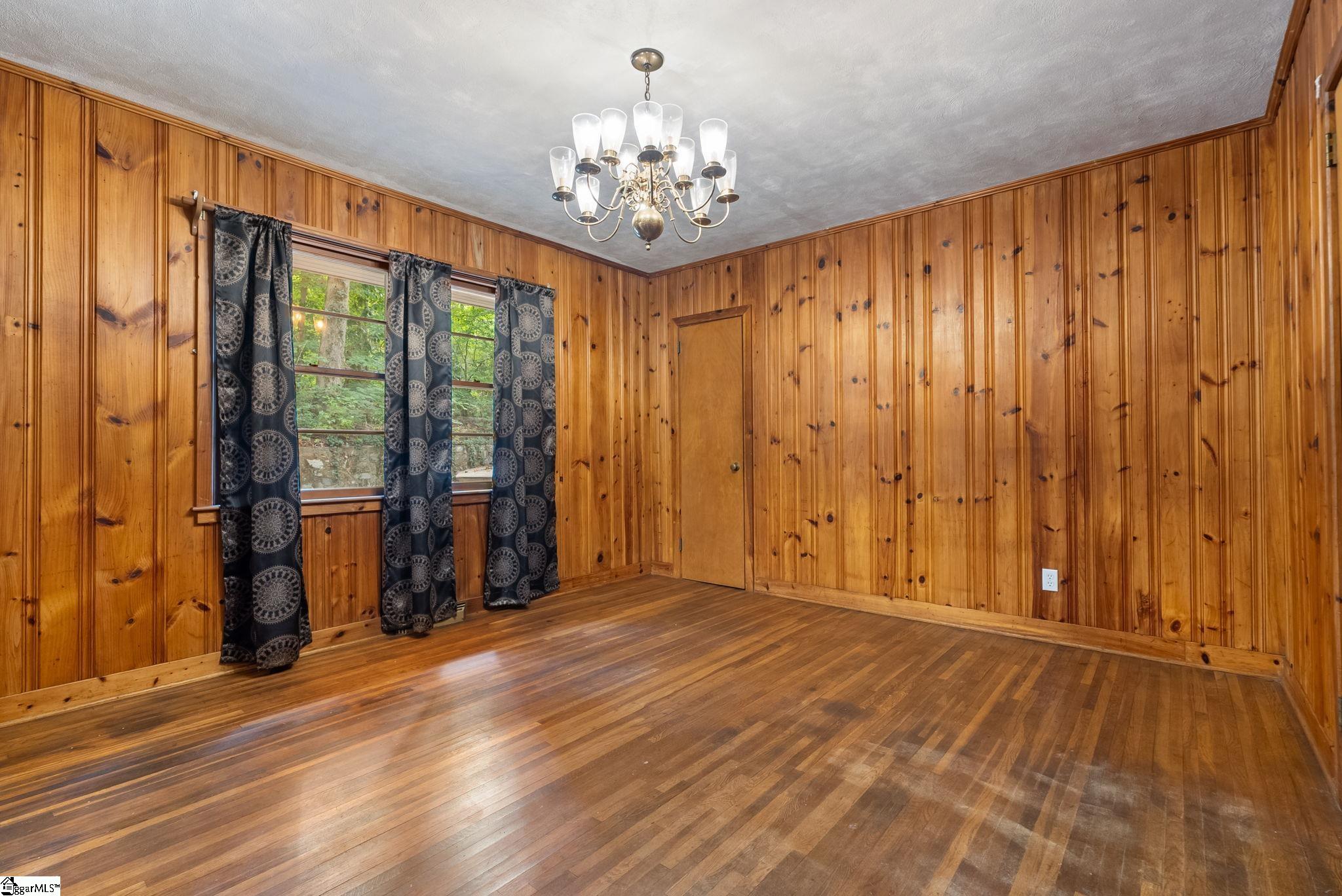 1020 Woodburn Road Property Photo 16