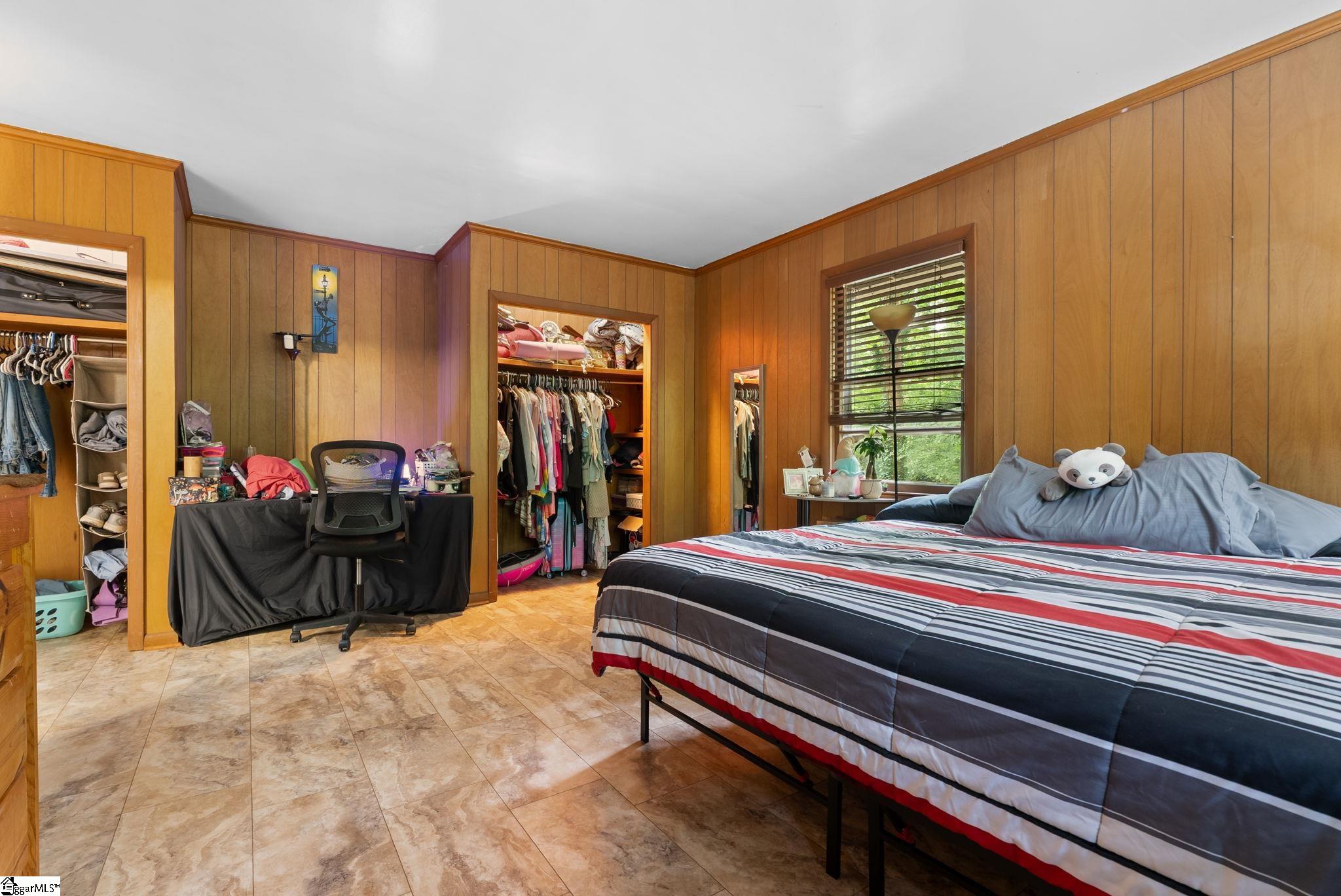 1020 Woodburn Road Property Photo 20