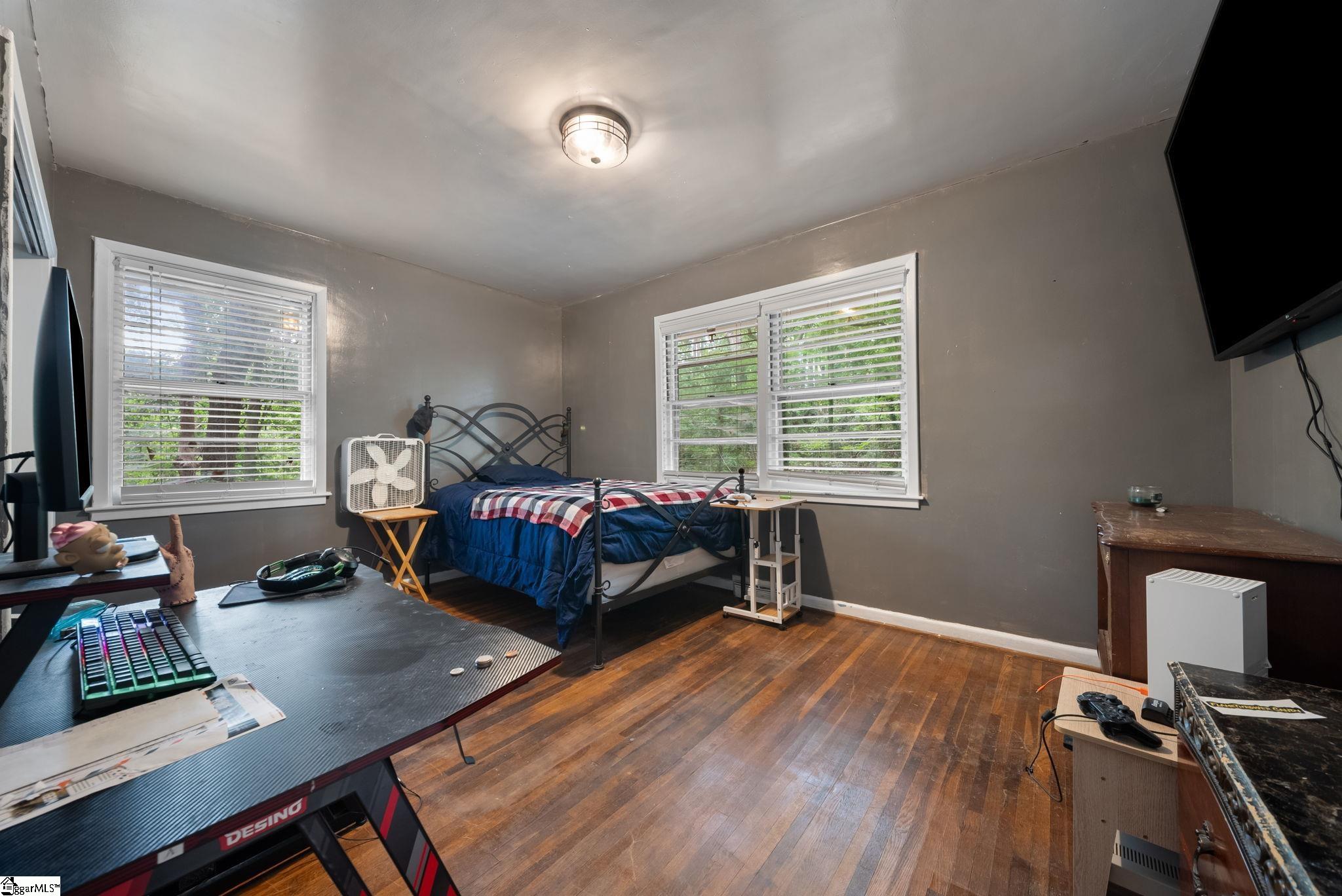 1020 Woodburn Road Property Photo 26