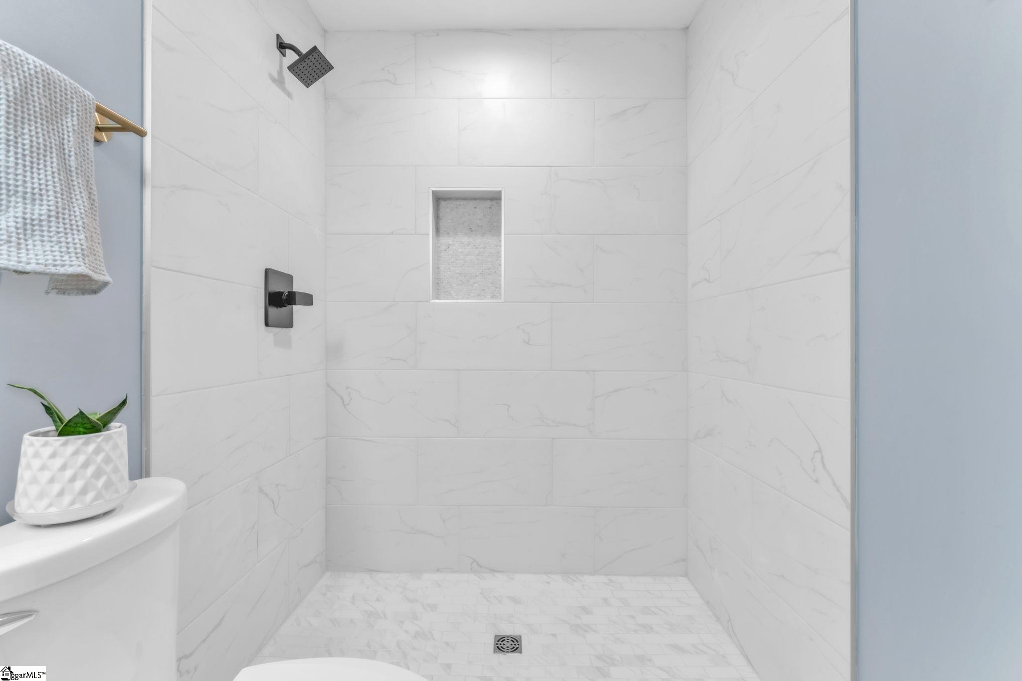 105 Oakland Heights Property Photo 19