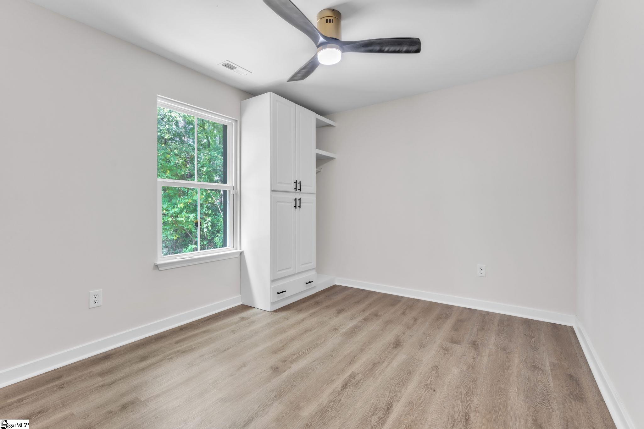 105 Oakland Heights Property Photo 20