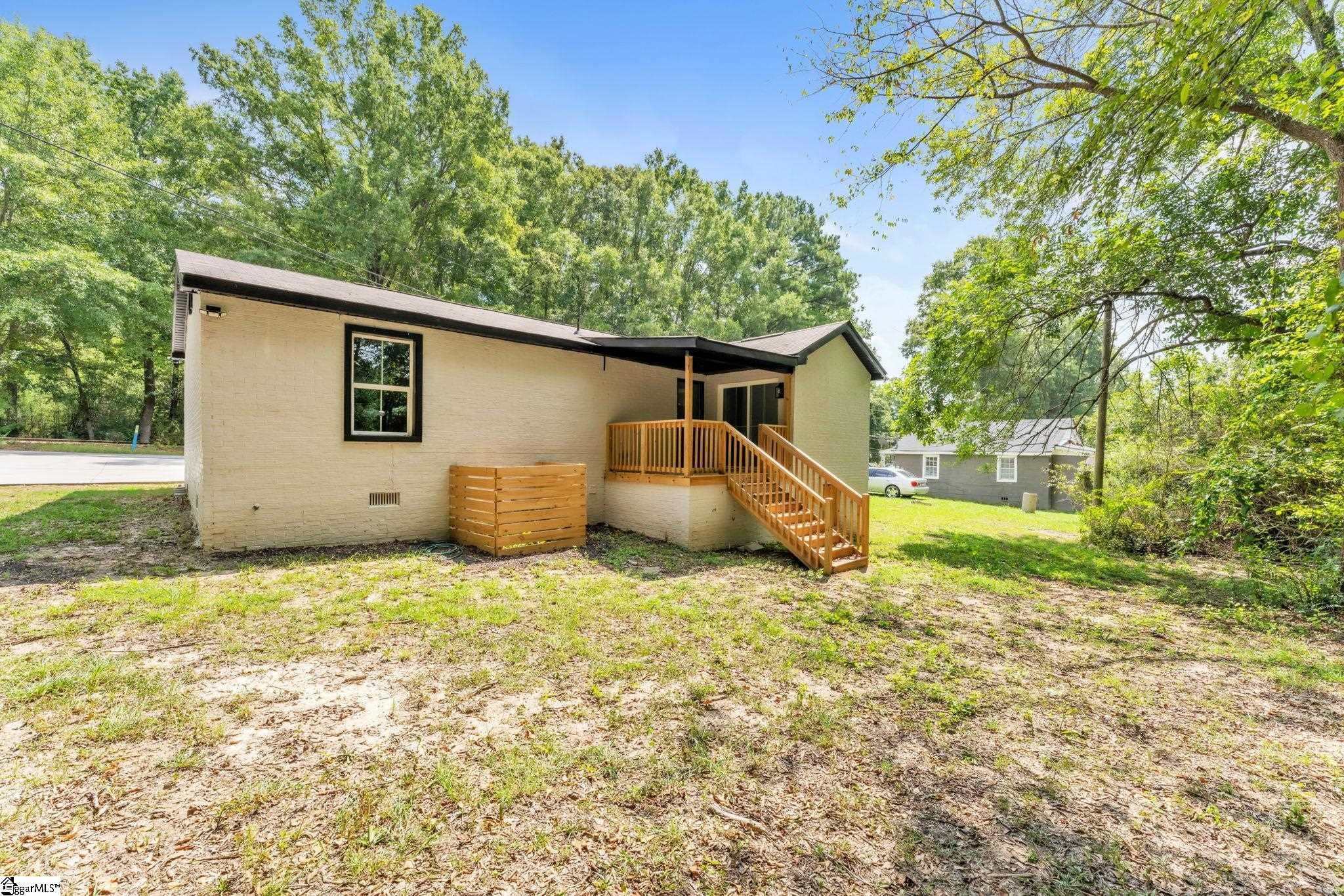 105 Oakland Heights Property Photo 29