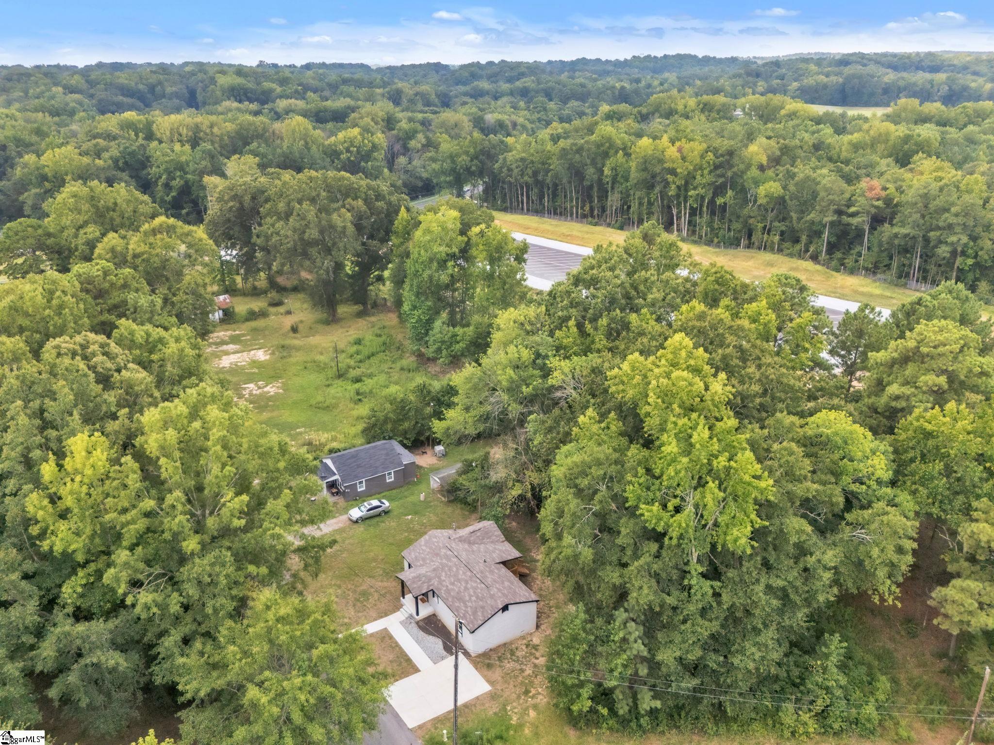 105 Oakland Heights Property Photo 30