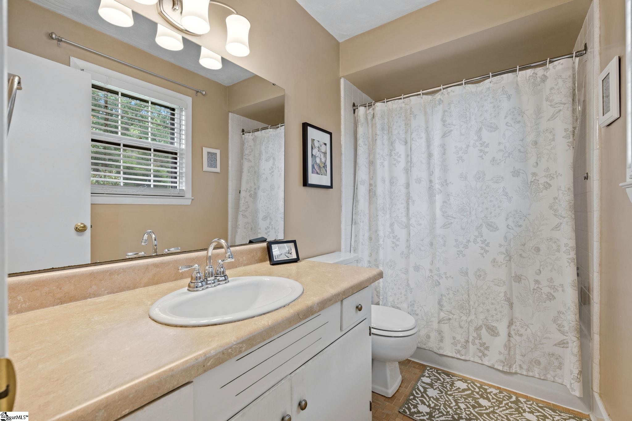 105 Thunderbird Place Property Photo 20