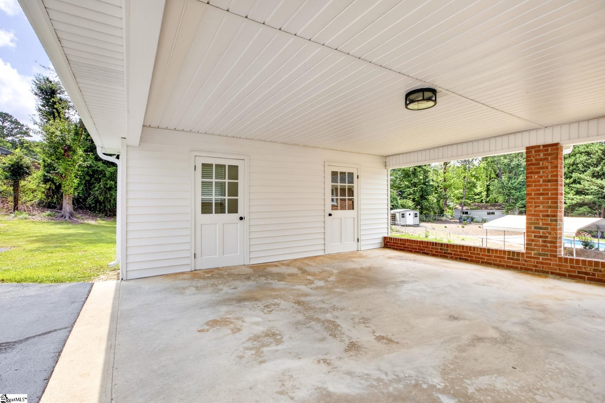 110 Churchill Avenue Property Photo 33