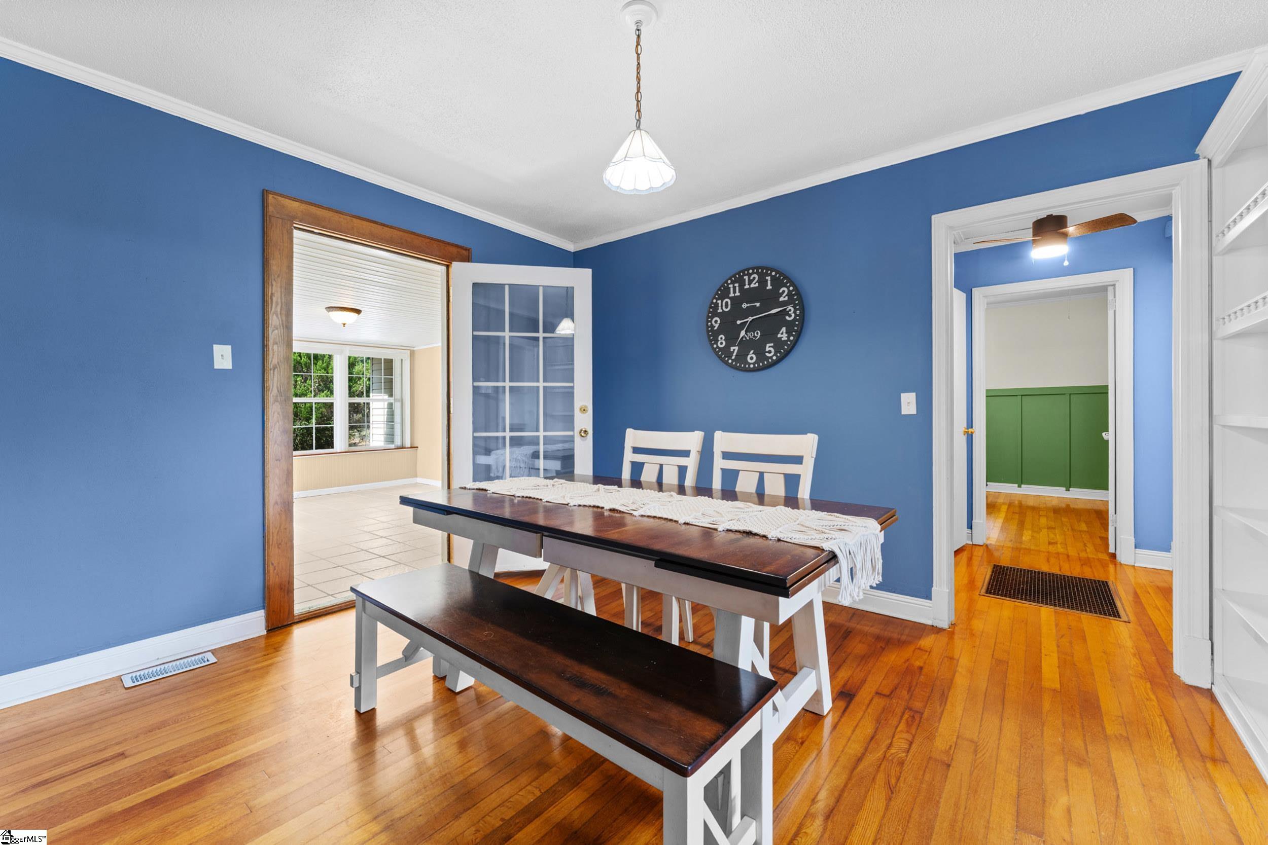 210 Edgewood Avenue Property Photo 3