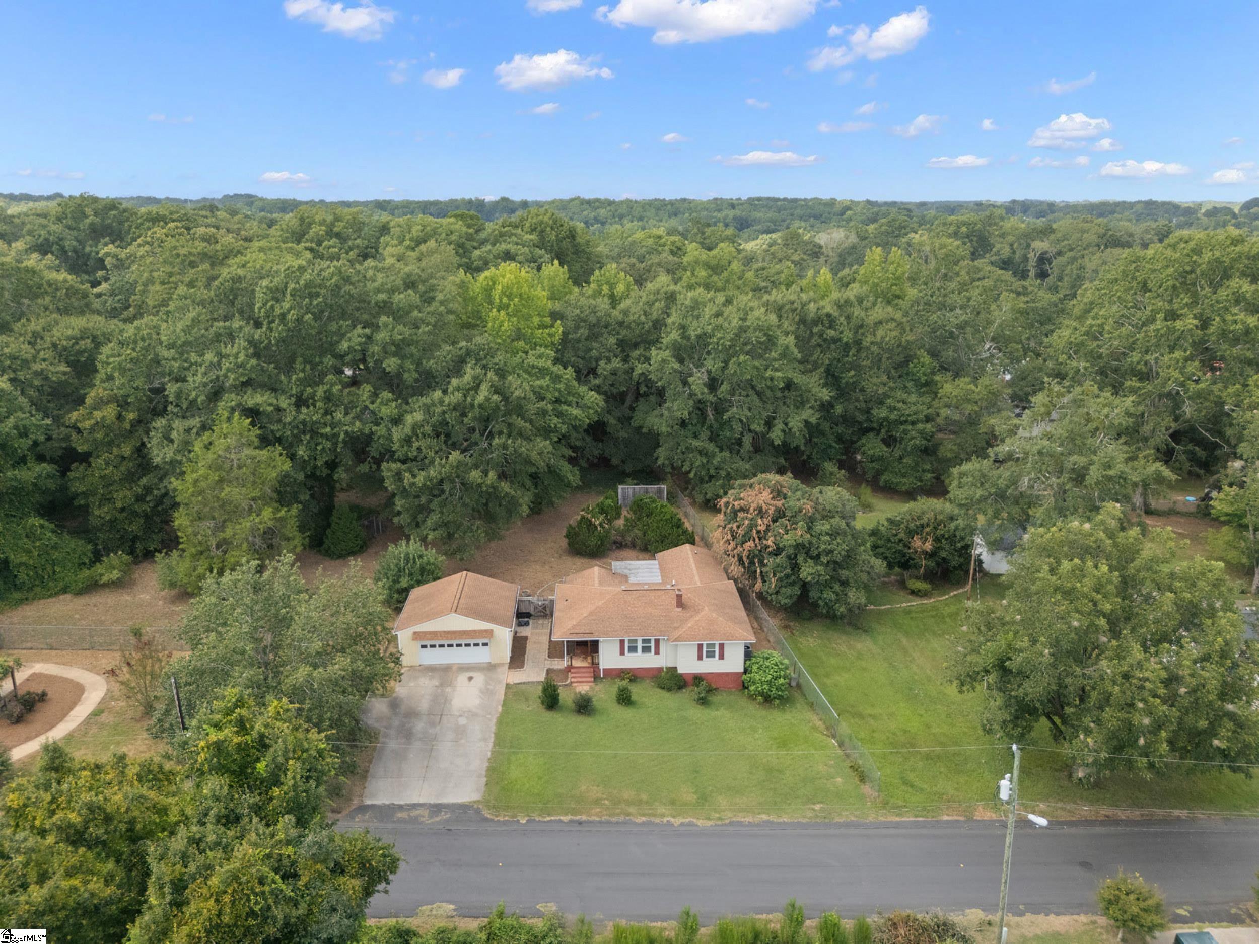 210 Edgewood Avenue Property Photo 25