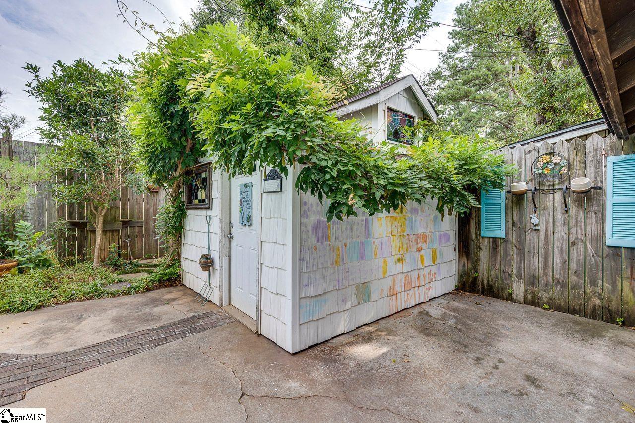610 W Fredericks Street Property Photo 39