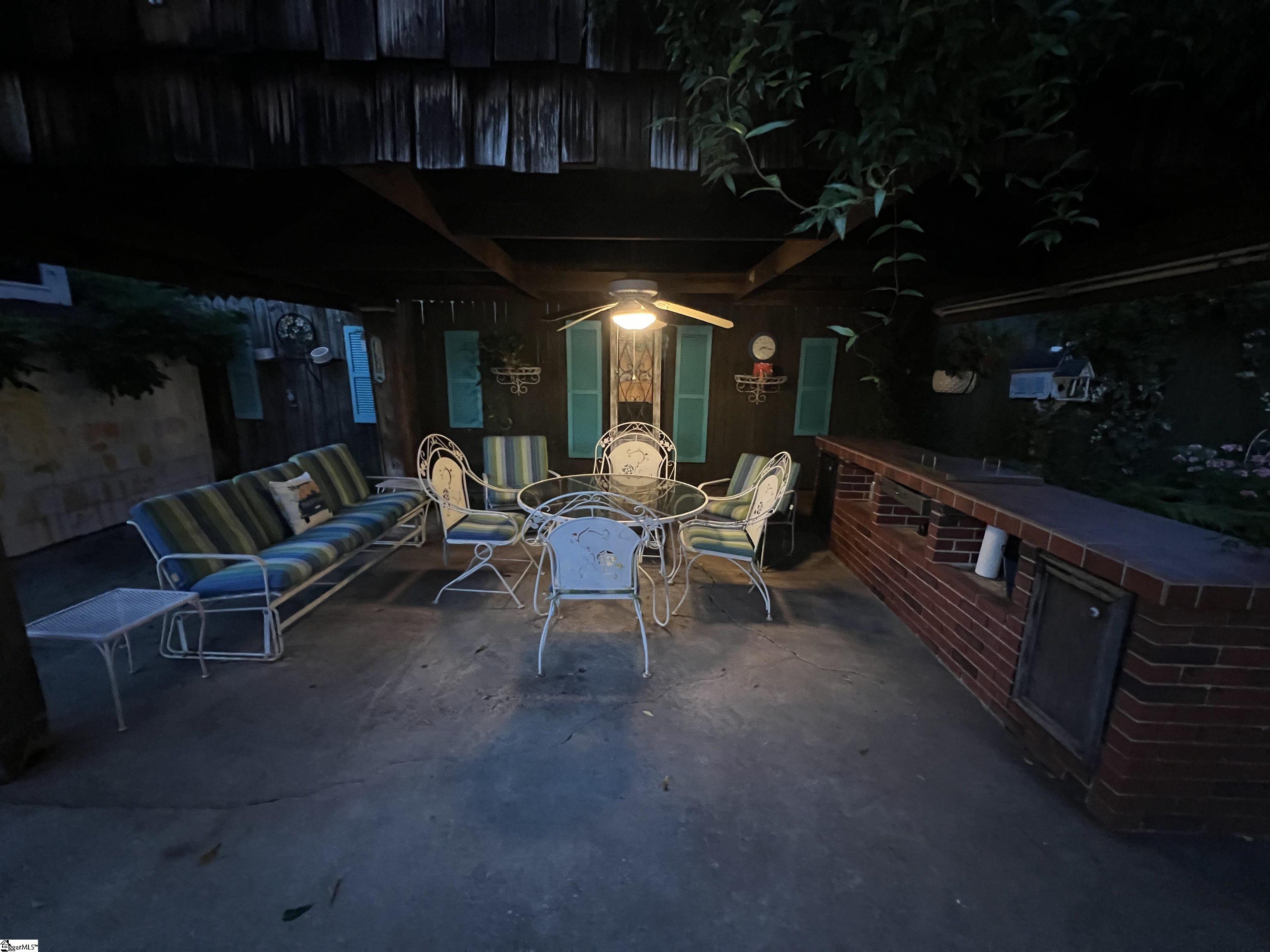 610 W Fredericks Street Property Photo 41
