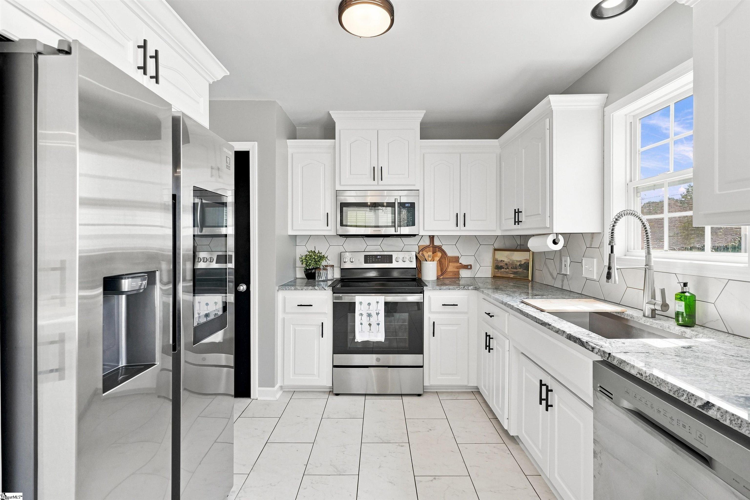 241 Cool Water Court Property Photo 14