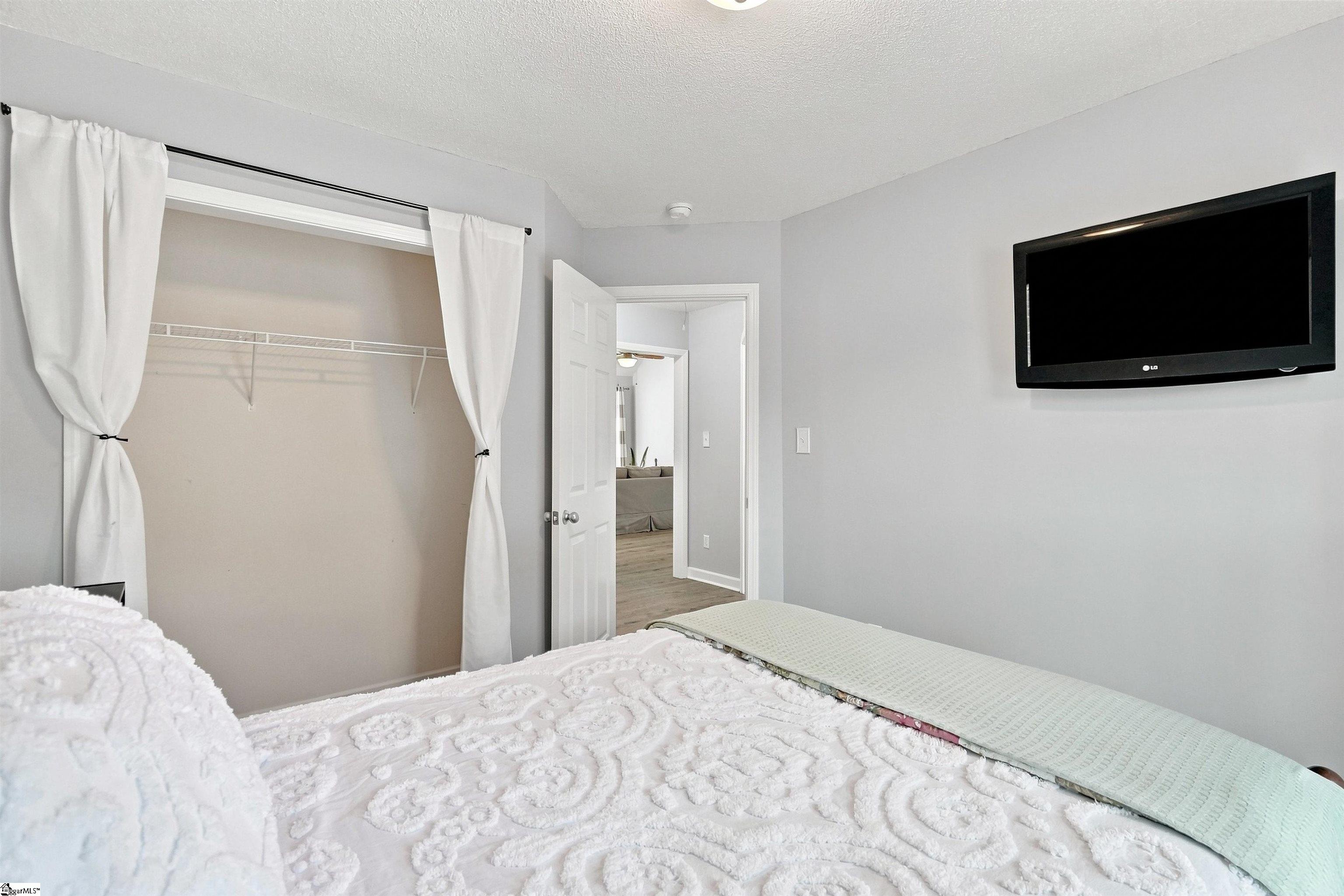 241 Cool Water Court Property Photo 22