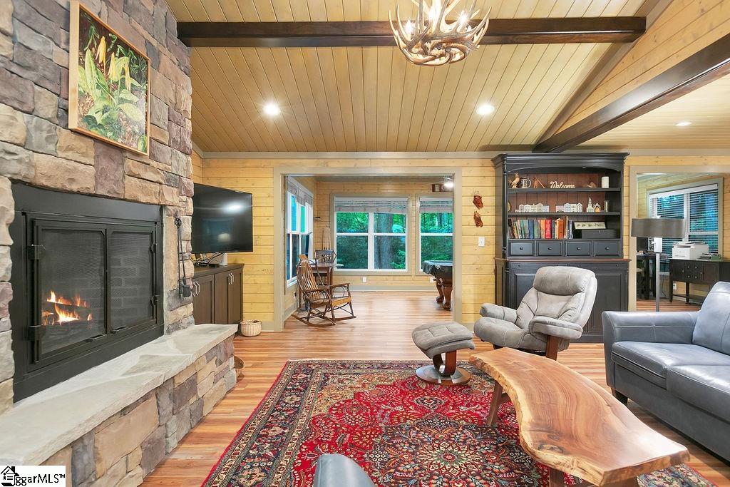 503 Cliff Ridge Drive Property Photo 5