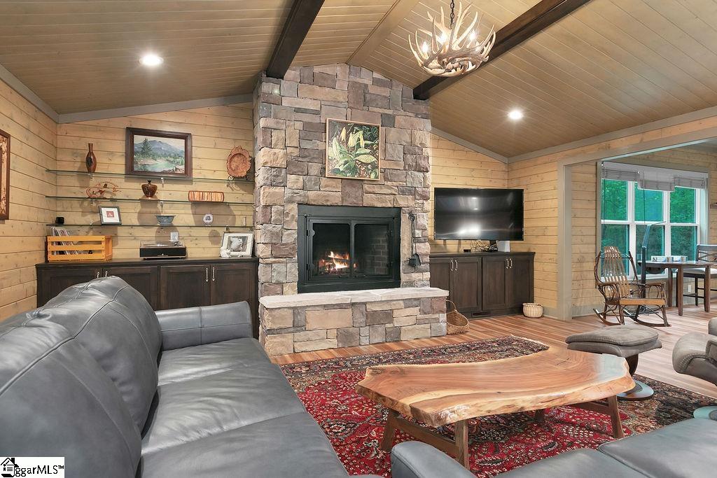 503 Cliff Ridge Drive Property Photo 7