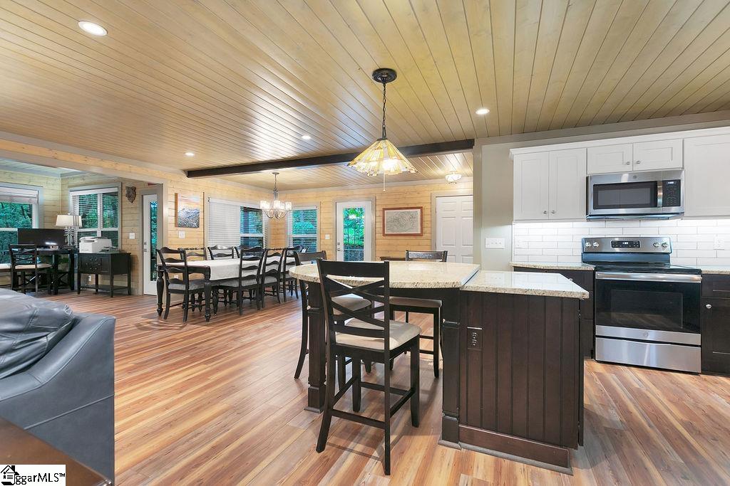 503 Cliff Ridge Drive Property Photo 8
