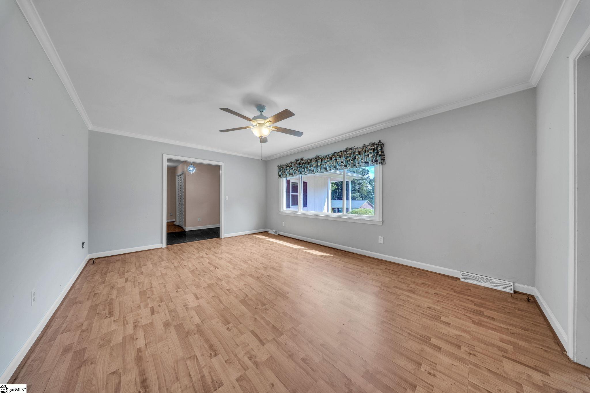 207 Donington Drive Property Photo 5