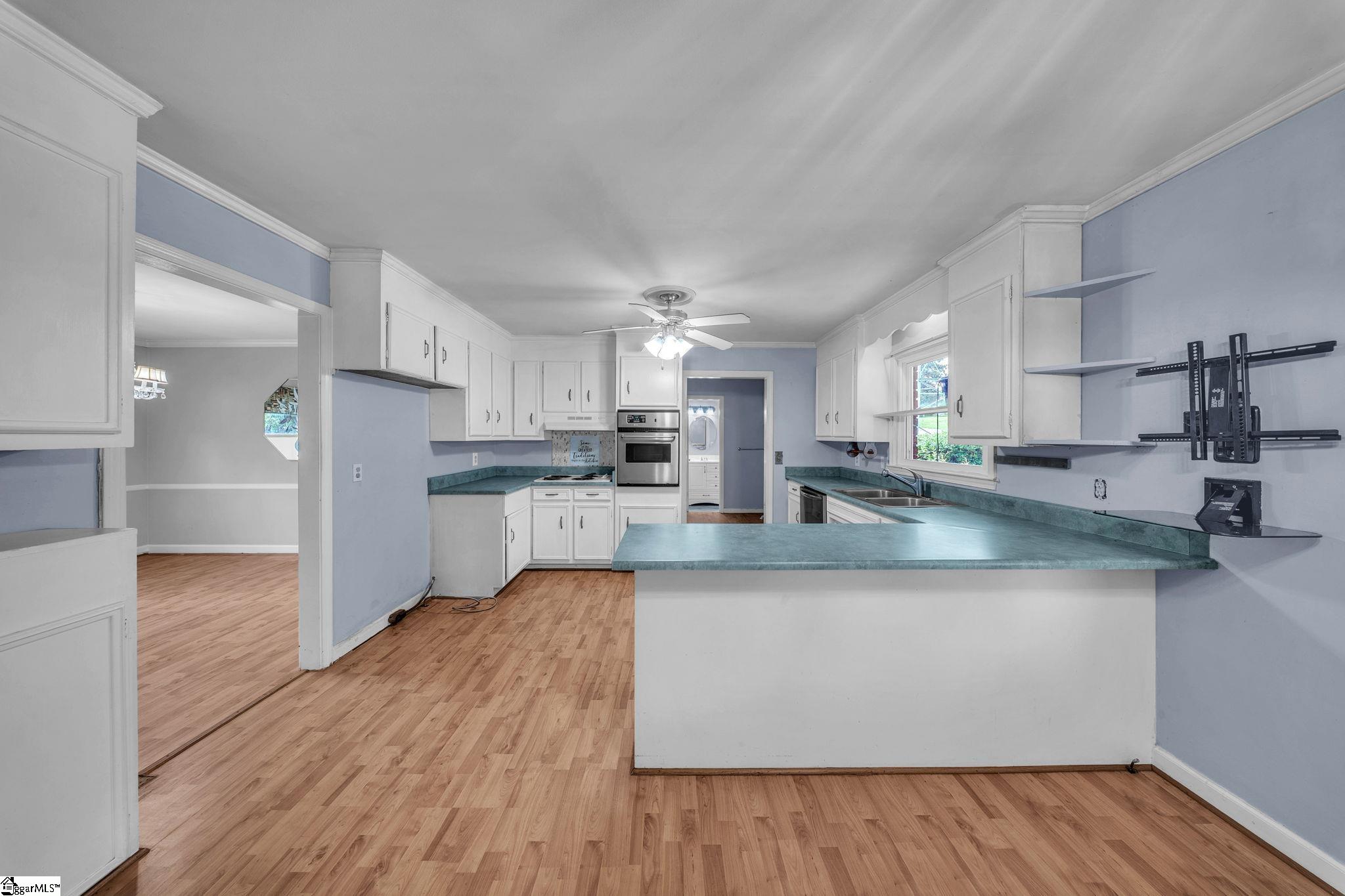 207 Donington Drive Property Photo 8