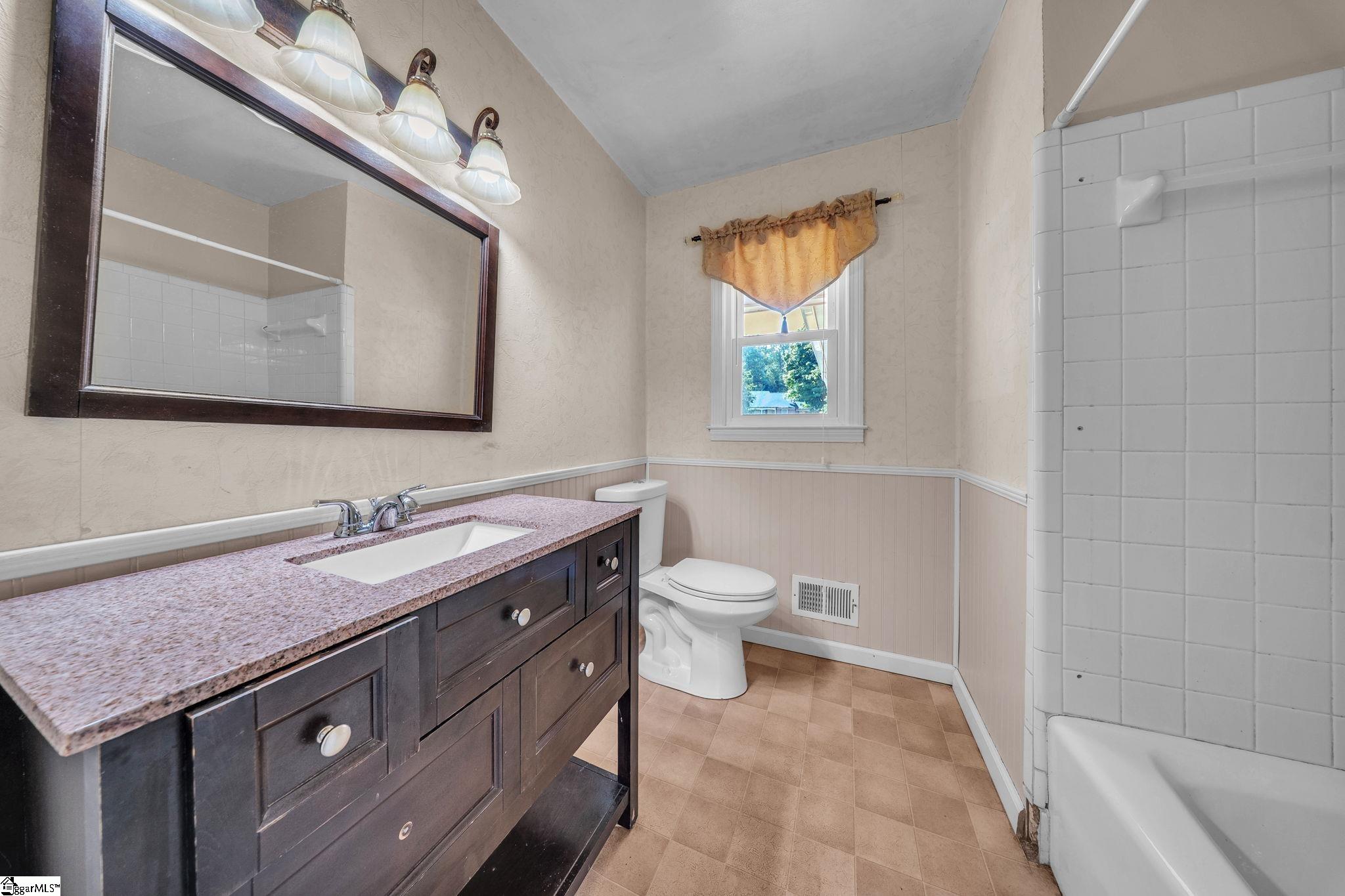 207 Donington Drive Property Photo 25